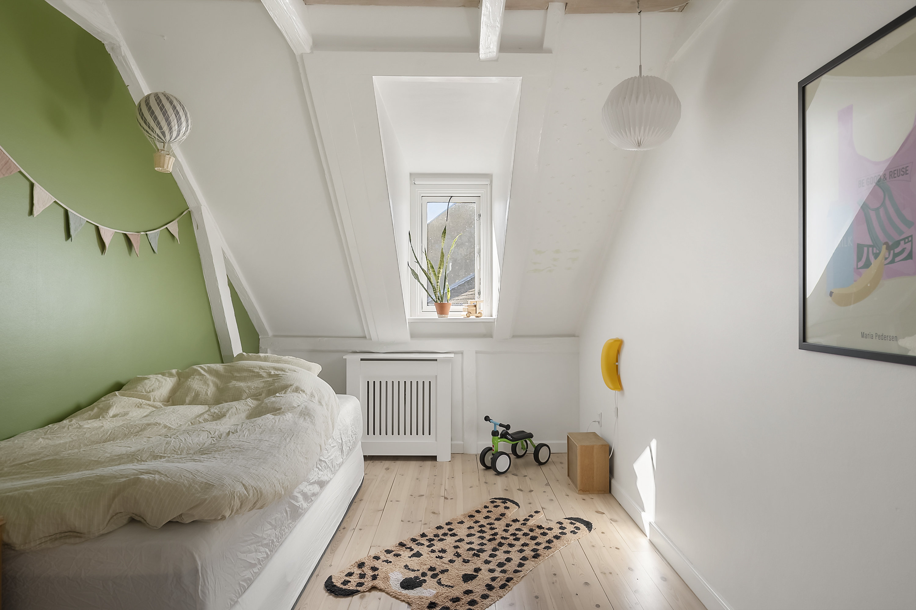 Fremhævet soveværelse billede i fuldskærmstilstand. Billede af Bredstedgade 16, 3., 5000 Odense C