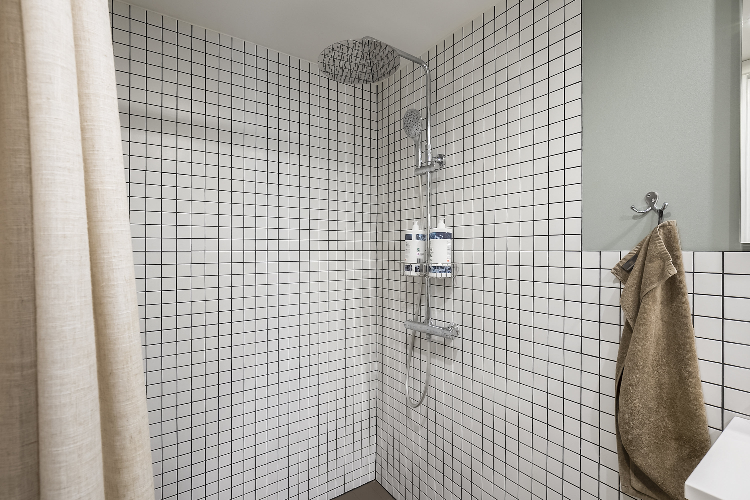 Fremhævet badeværelse billede i fuldskærmstilstand. Billede af Bredstedgade 16, 3., 5000 Odense C