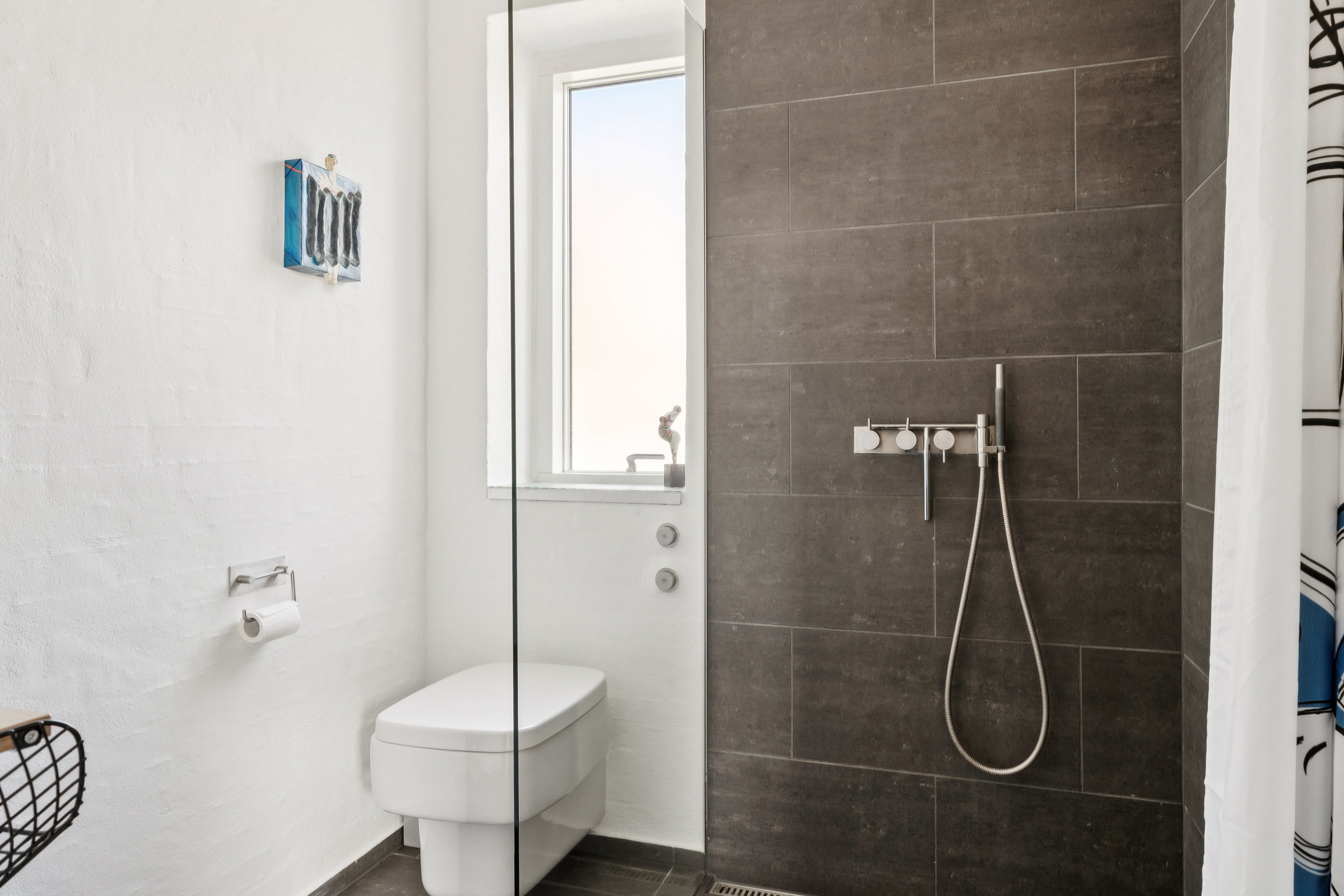 Fremhævet badeværelse billede i fuldskærmstilstand. Billede af Vester Alle 2, 9520 Skørping