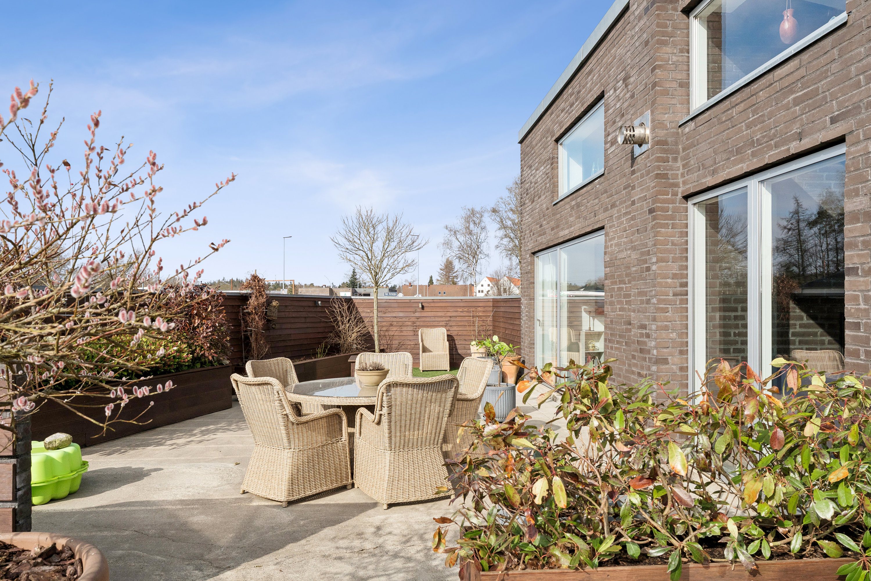 Fremhævet terrasse billede i fuldskærmstilstand. Billede af Vester Alle 2, 9520 Skørping