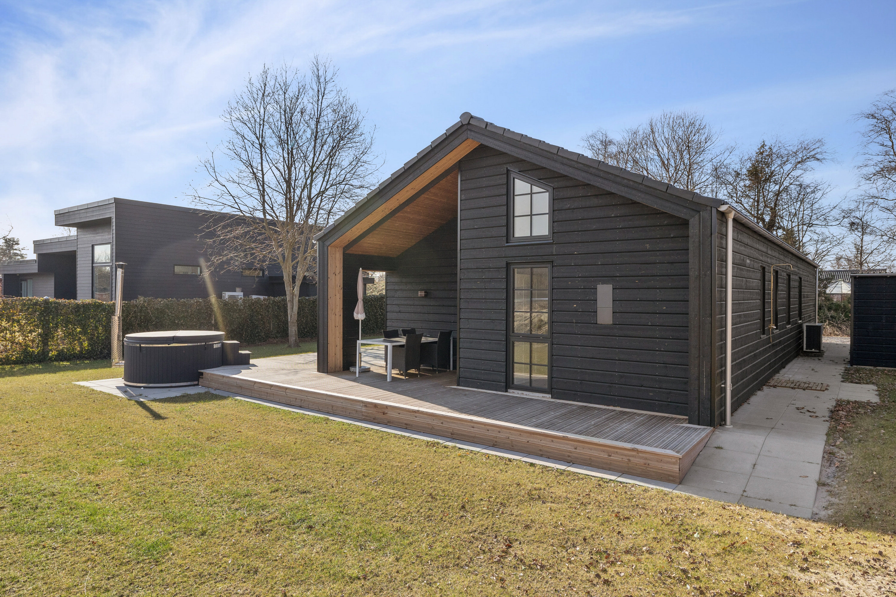 Fremhævet andet billede i fuldskærmstilstand. Billede af Stenkisten 64, Øster Hurup, 9560 Hadsund