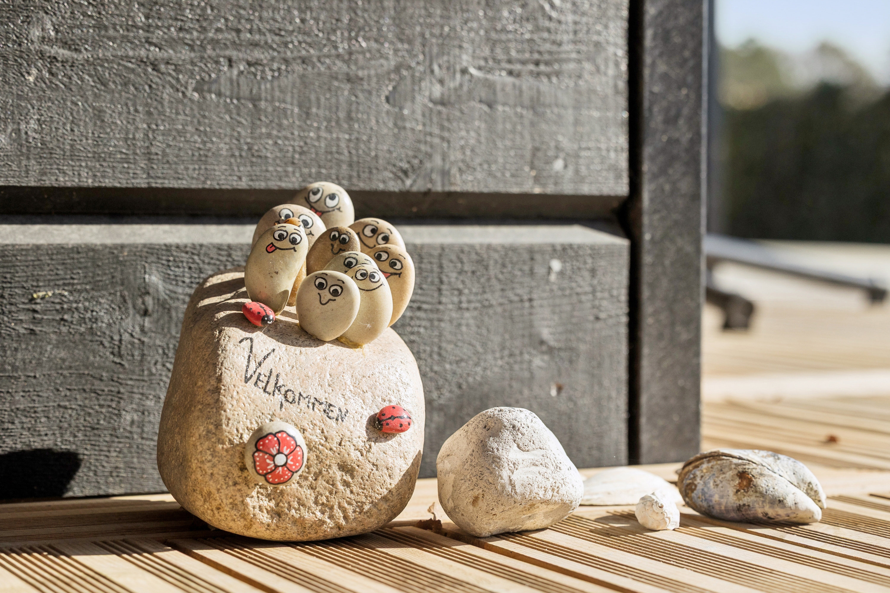 Fremhævet stue billede i fuldskærmstilstand. Billede af Stenkisten 64, Øster Hurup, 9560 Hadsund