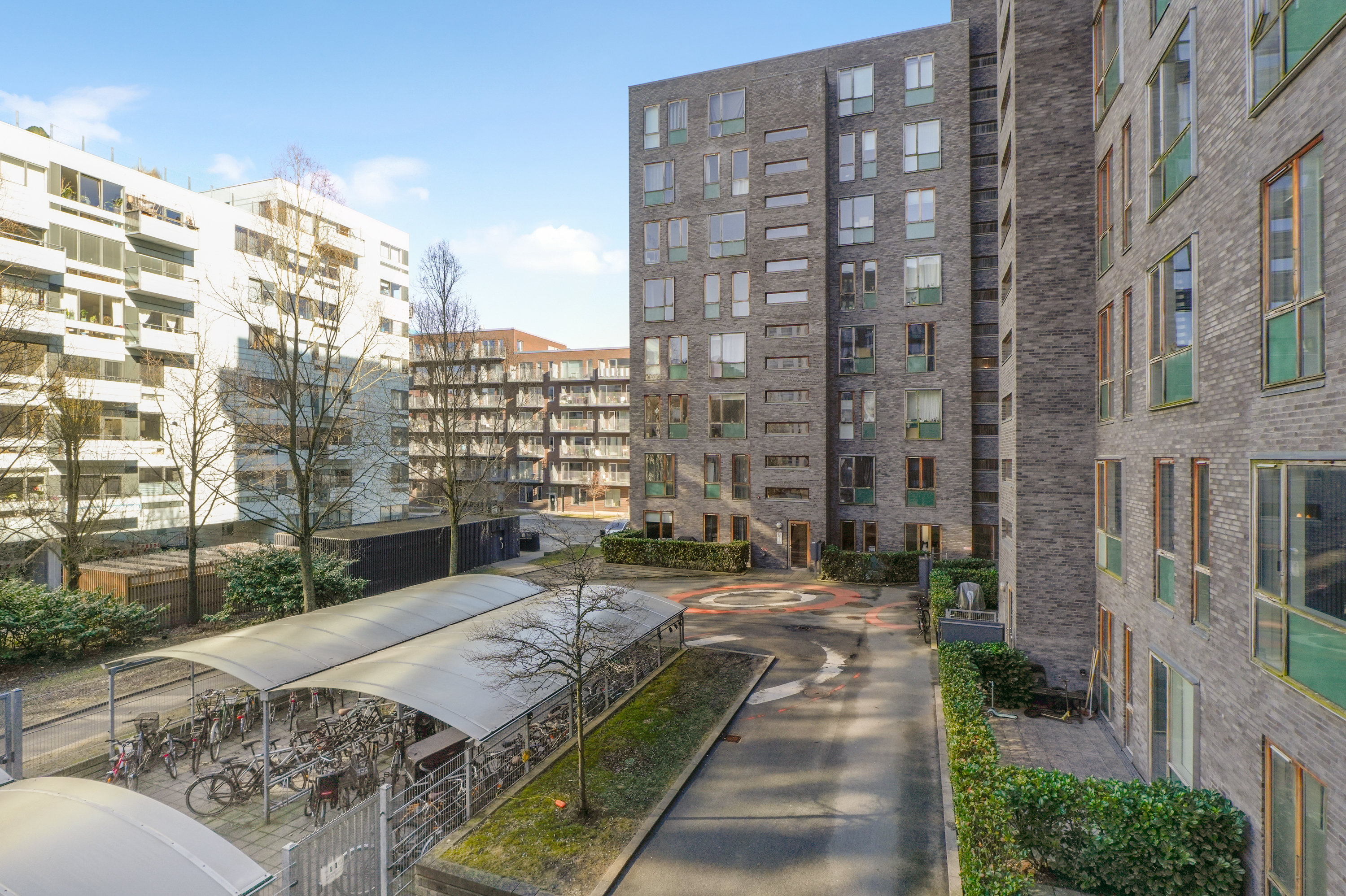 Fremhævet andet billede i fuldskærmstilstand. Billede af C.F. Møllers Allé 56, 4. tv., 2300 København S