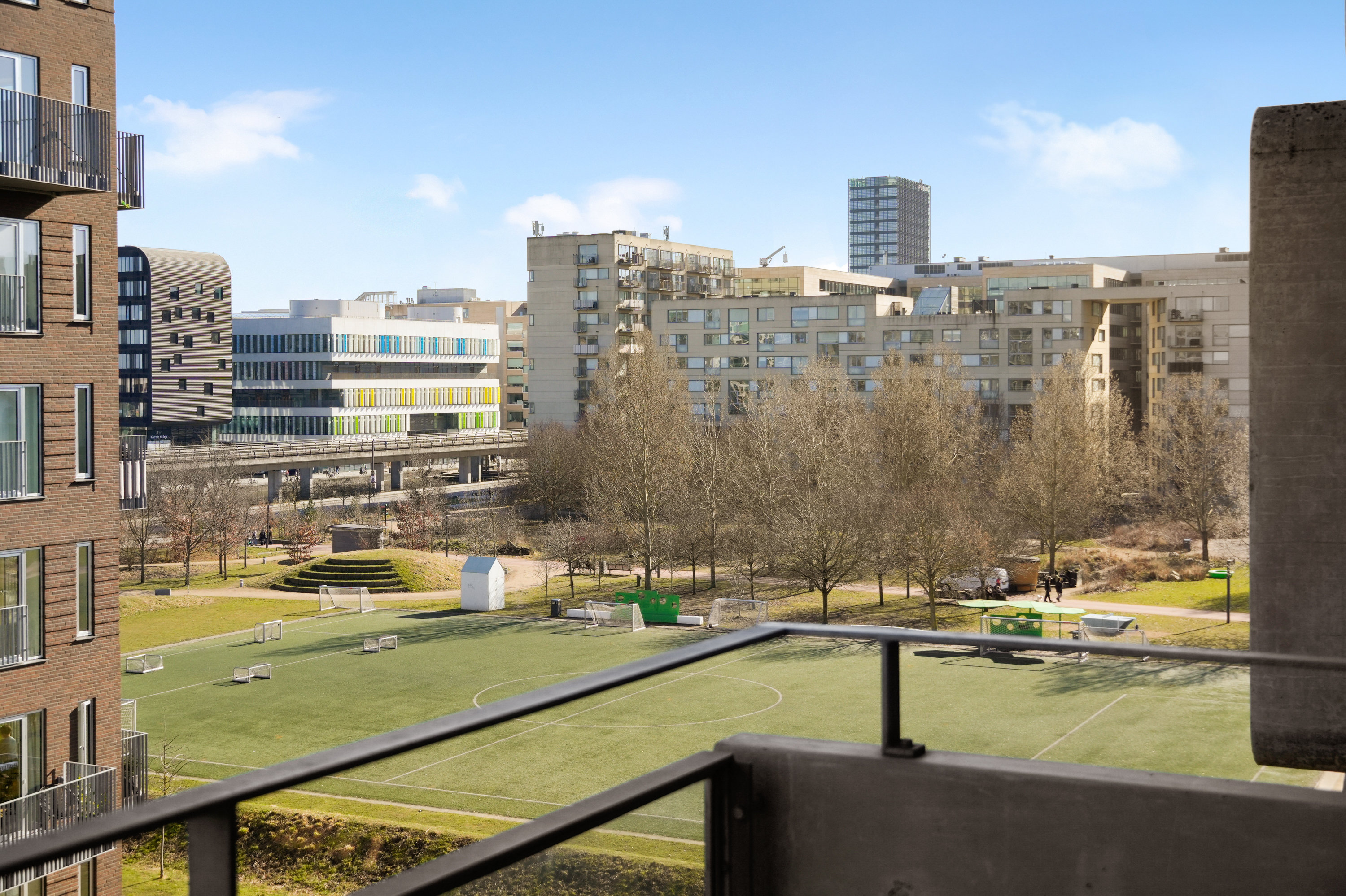 Fremhævet altan billede i fuldskærmstilstand. Billede af C.F. Møllers Allé 56, 4. tv., 2300 København S