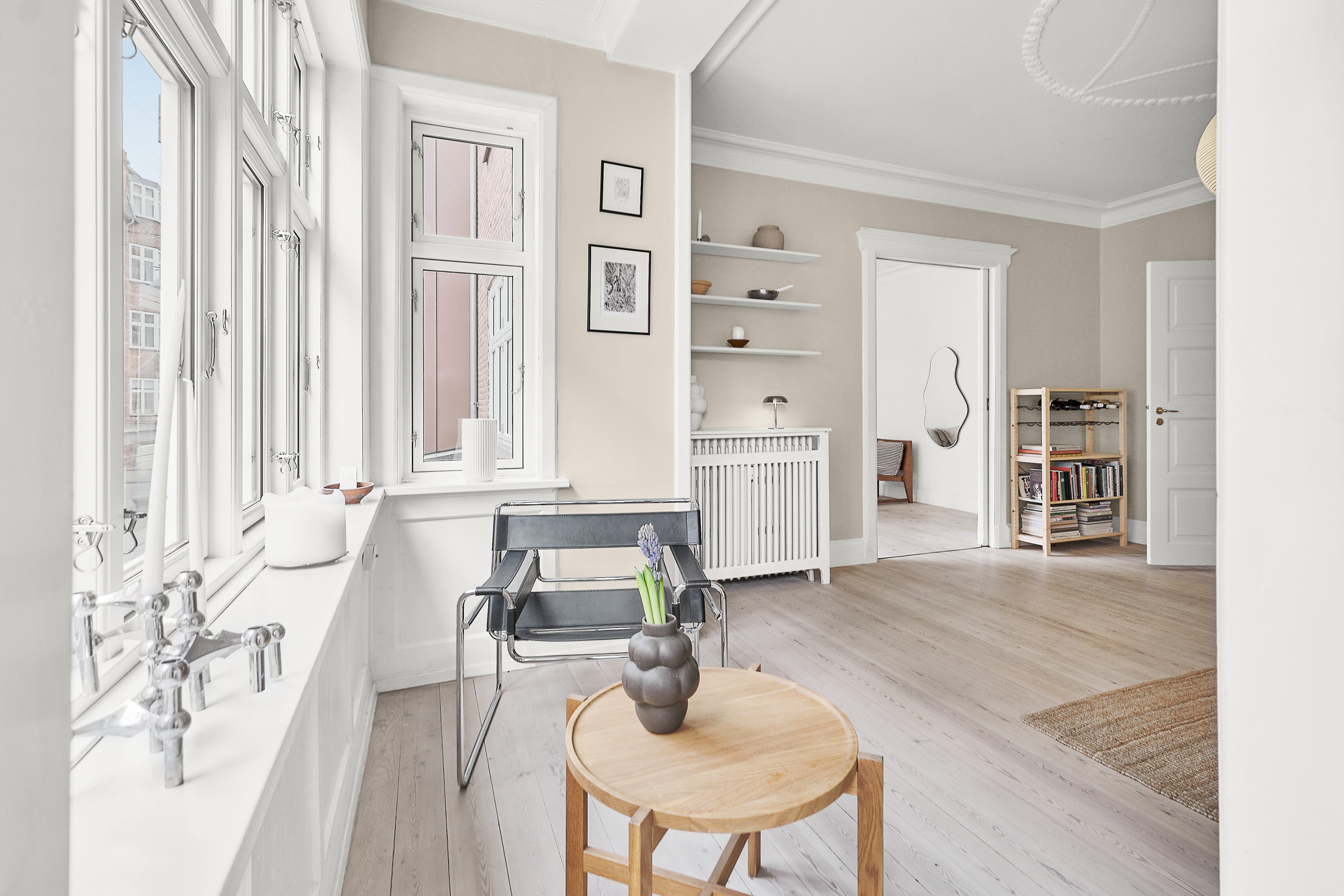 Fremhævet stue billede i fuldskærmstilstand. Billede af Mejlgade 72, 1. tv., 8000 Aarhus C