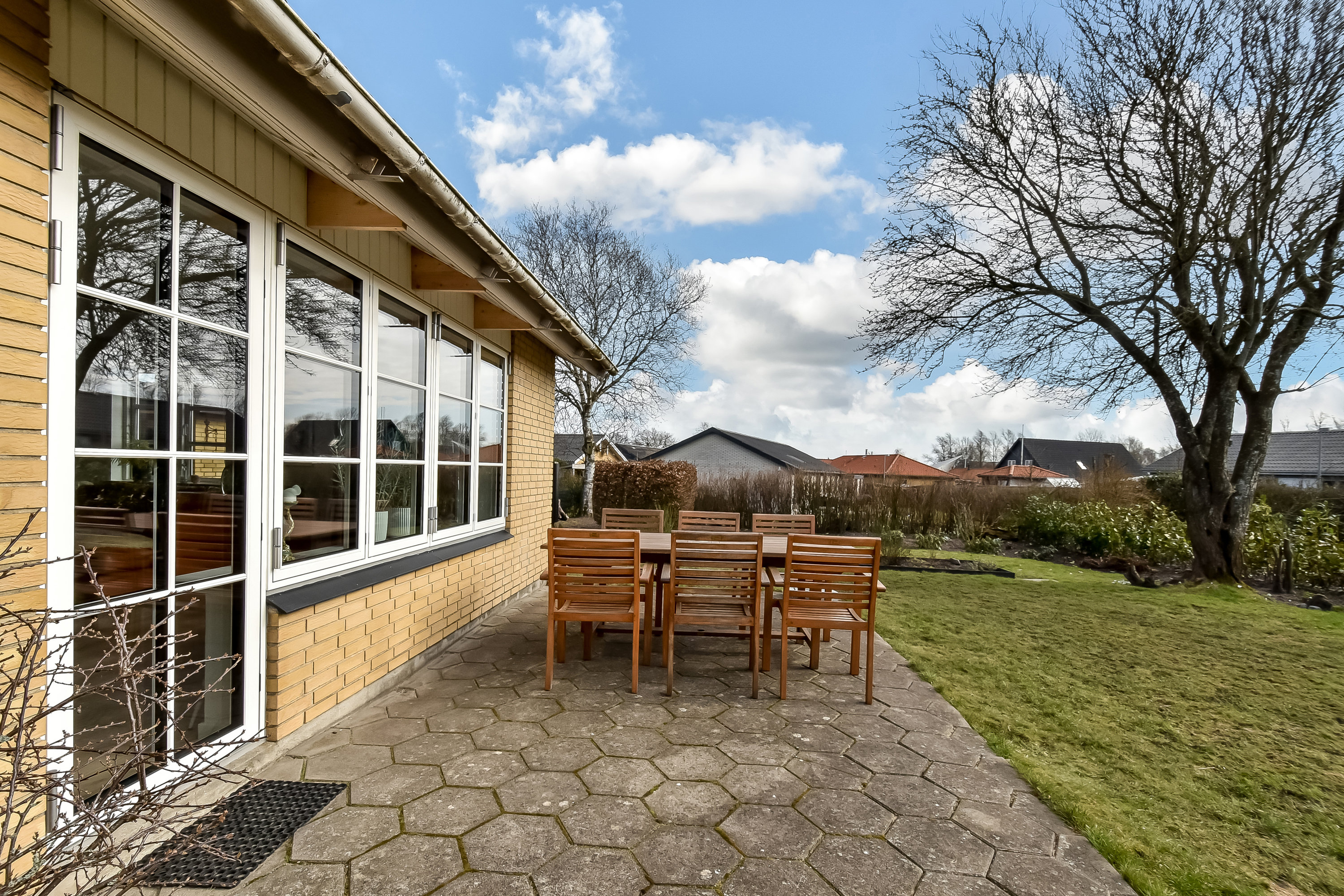 Fremhævet terrasse billede i fuldskærmstilstand. Billede af Liselundvej 80, Tjørring, 7400 Herning