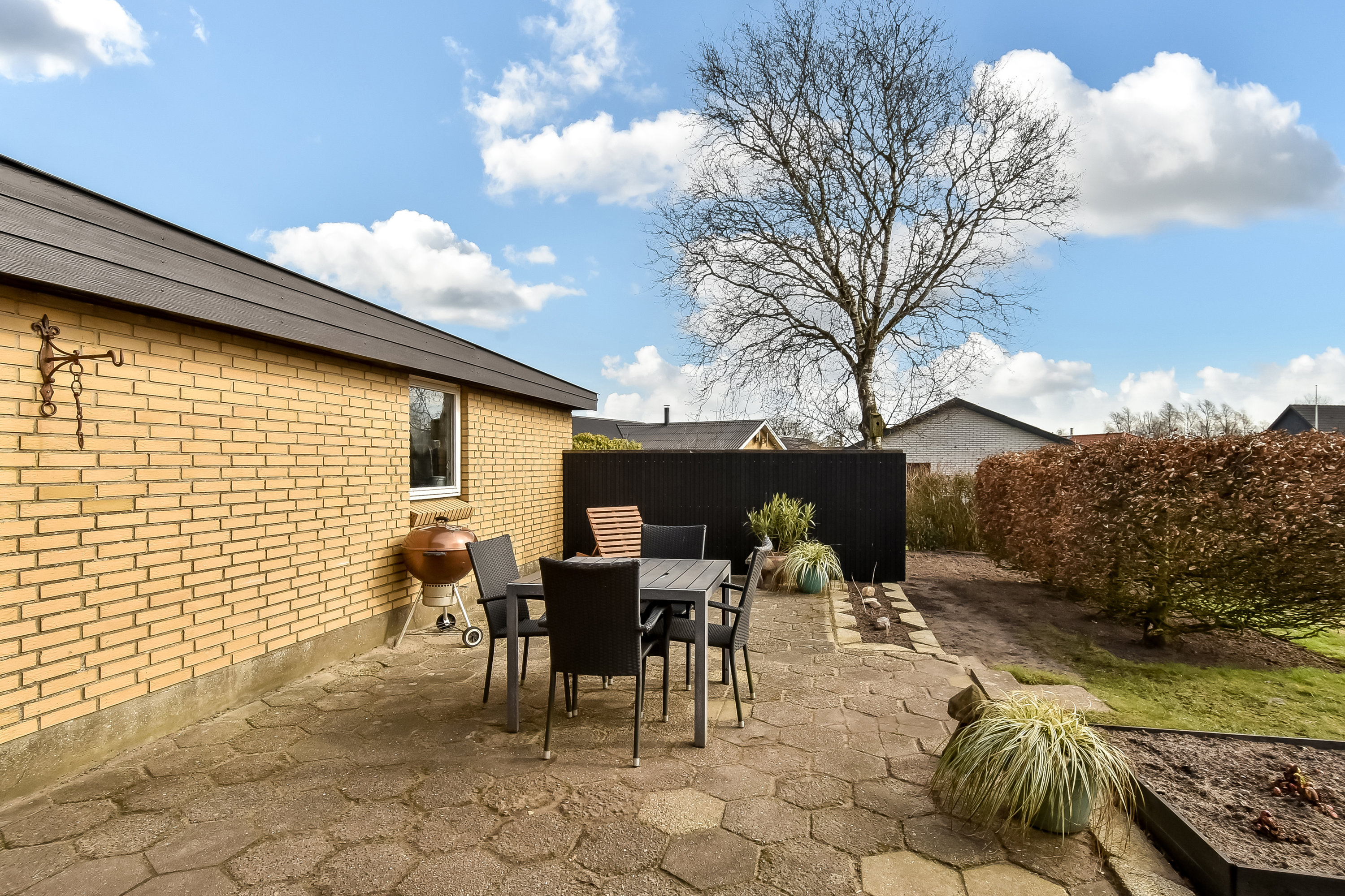 Fremhævet terrasse billede i fuldskærmstilstand. Billede af Liselundvej 80, Tjørring, 7400 Herning