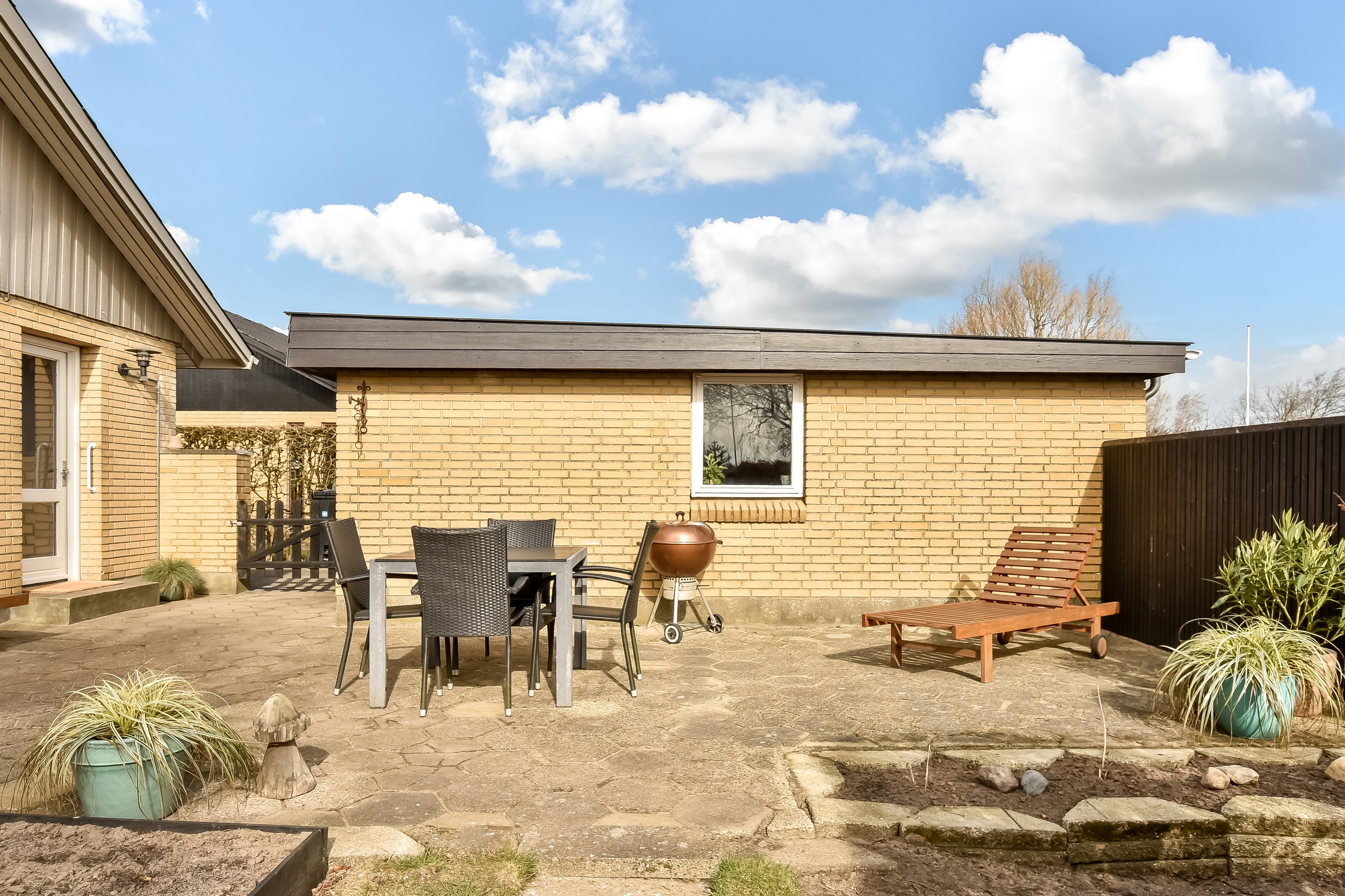 Fremhævet terrasse billede i fuldskærmstilstand. Billede af Liselundvej 80, Tjørring, 7400 Herning