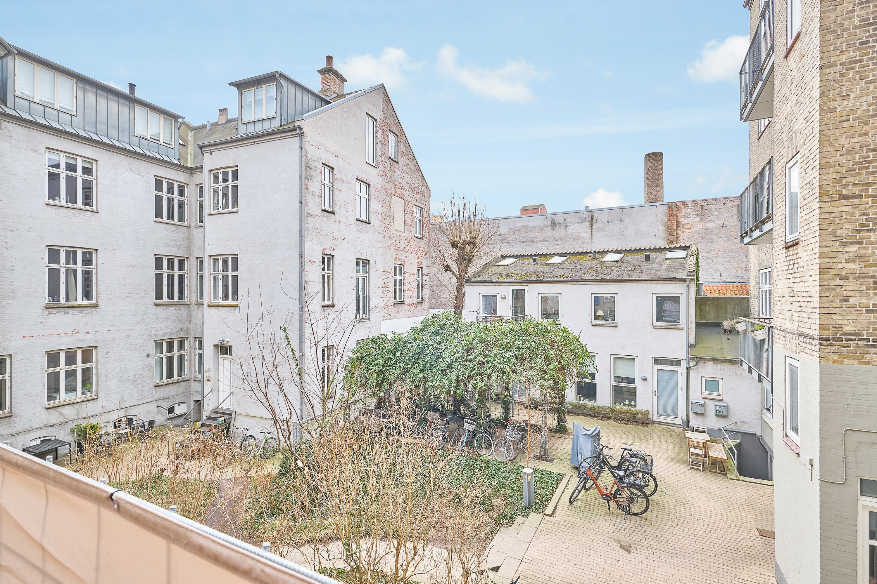 Fremhævet gårdplads billede i fuldskærmstilstand. Billede af Mejlgade 72, 1. tv., 8000 Aarhus C