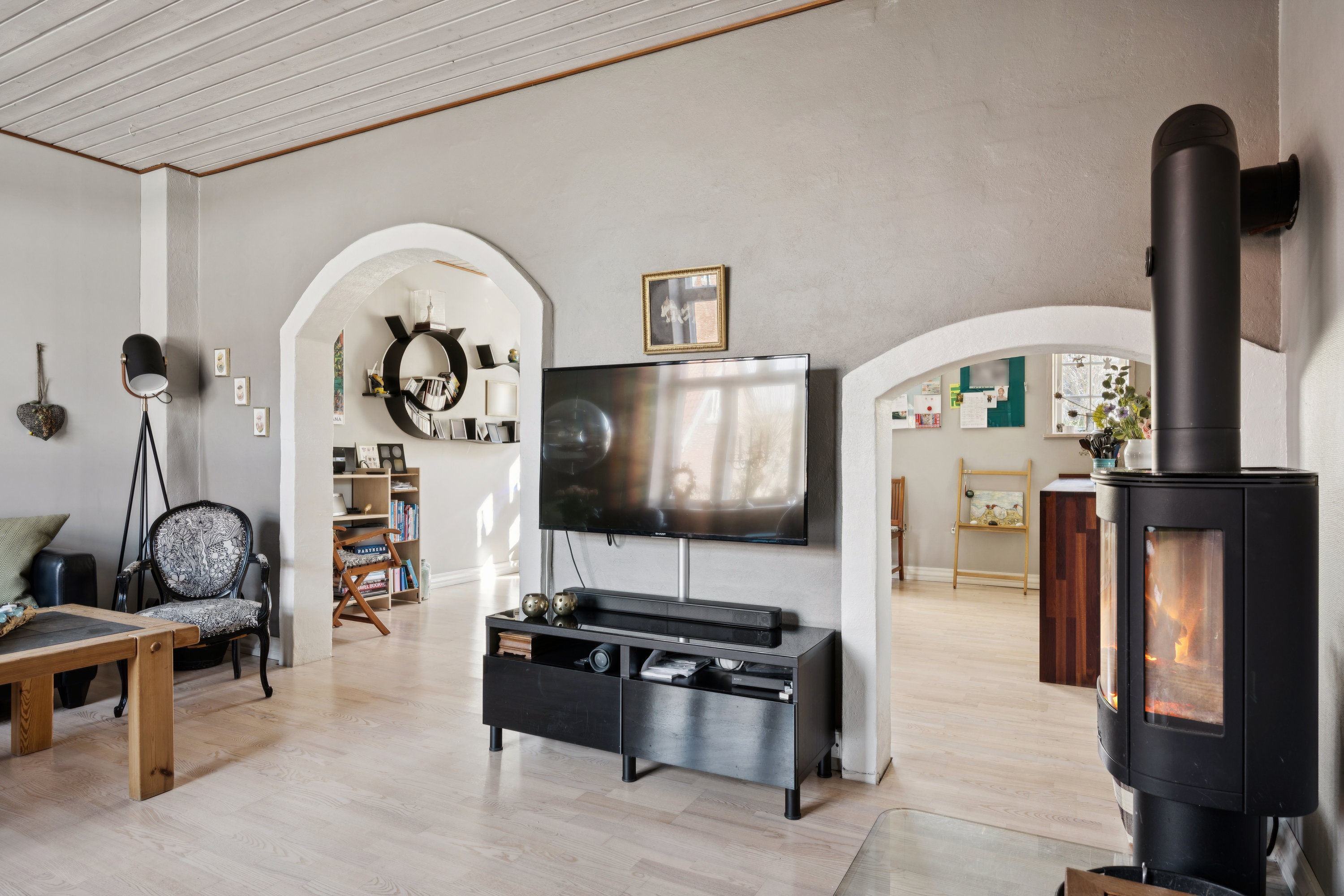 Fremhævet stue billede i fuldskærmstilstand. Billede af Søndergade 25, 8400 Ebeltoft