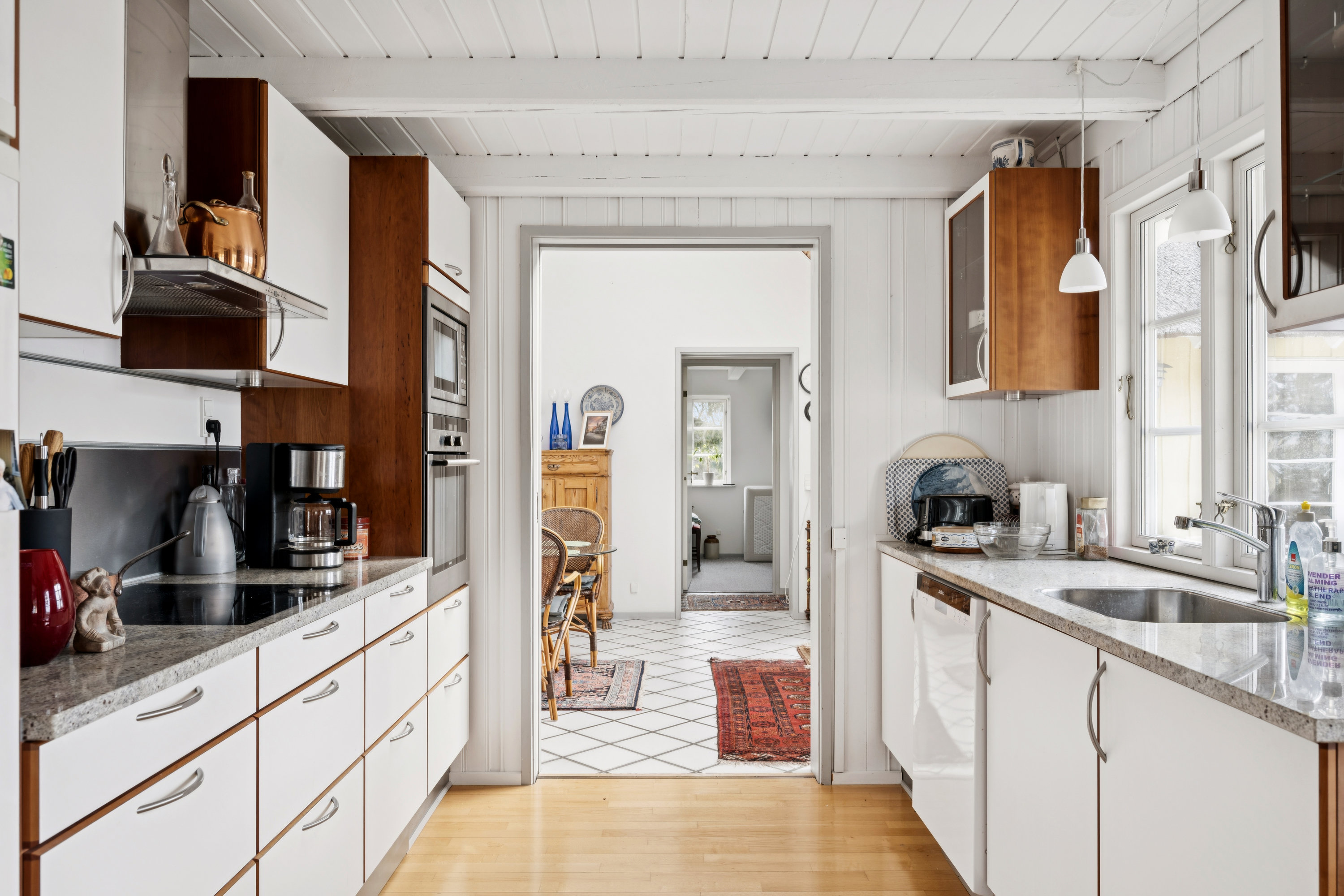 Fremhævet køkken billede i fuldskærmstilstand. Billede af Havrevangen 16, 8400 Ebeltoft