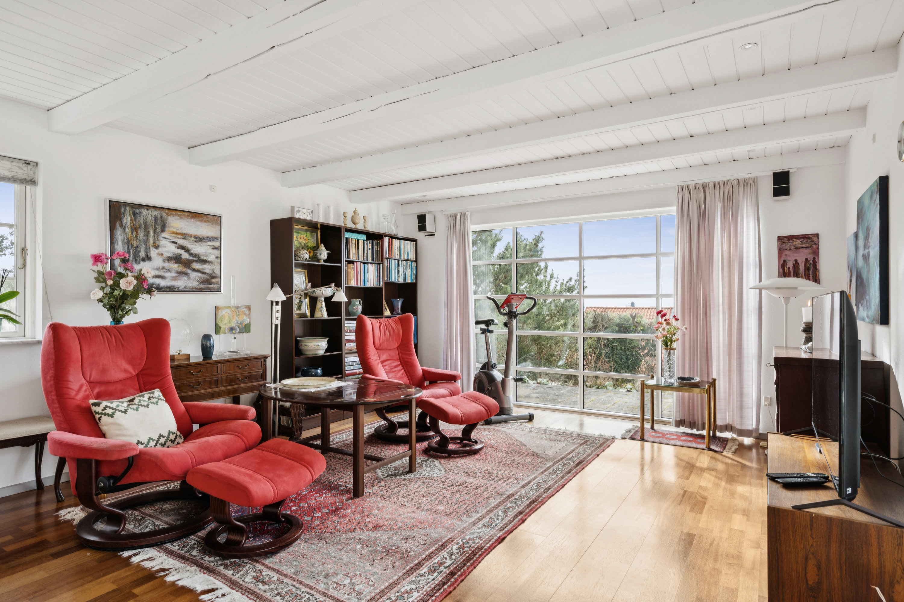 Fremhævet stue billede i fuldskærmstilstand. Billede af Havrevangen 16, 8400 Ebeltoft