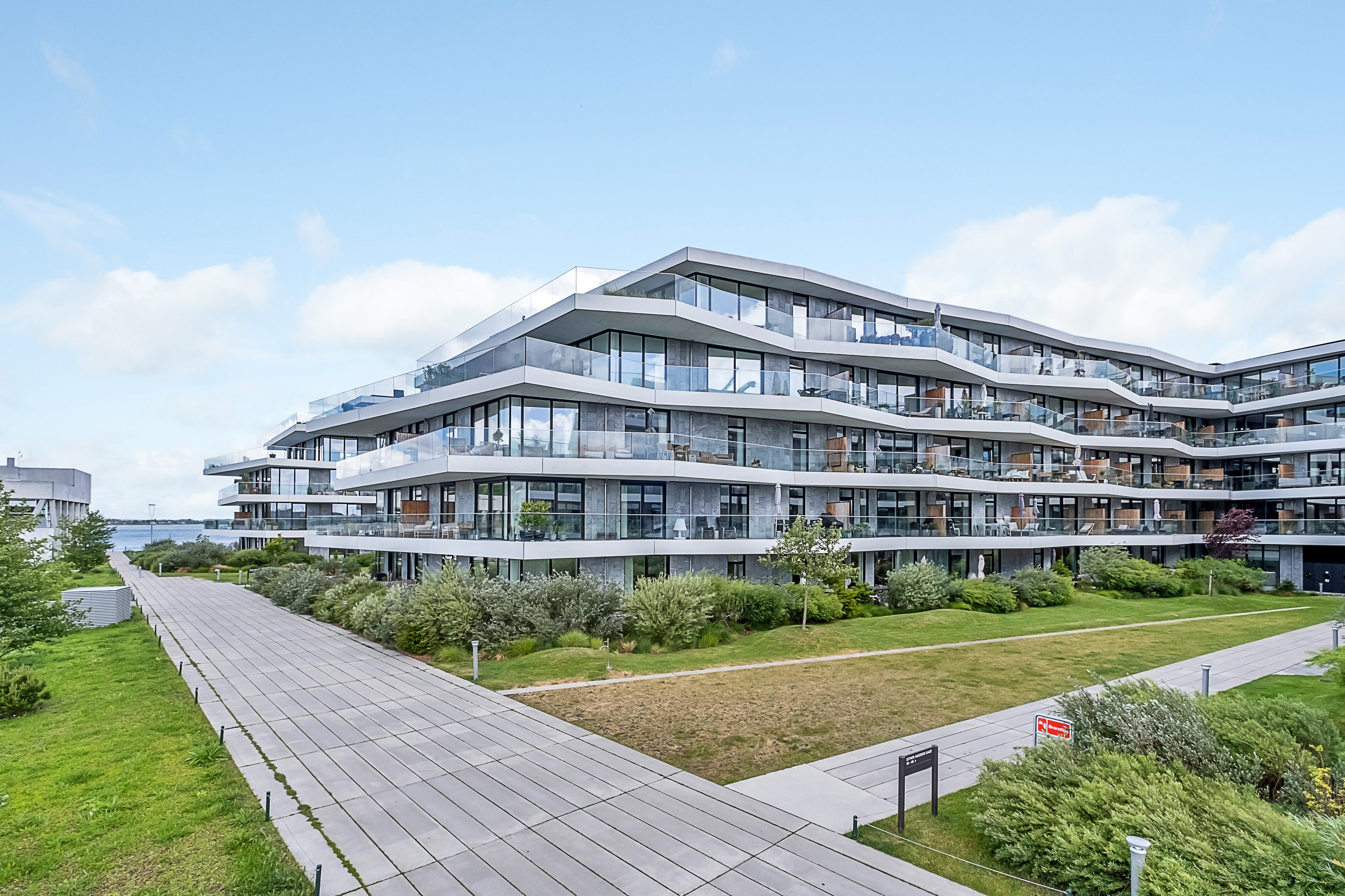 Fremhævet  billede i fuldskærmstilstand. Billede af Esther Aggebos Gade 34, 1. th., 8000 Aarhus C