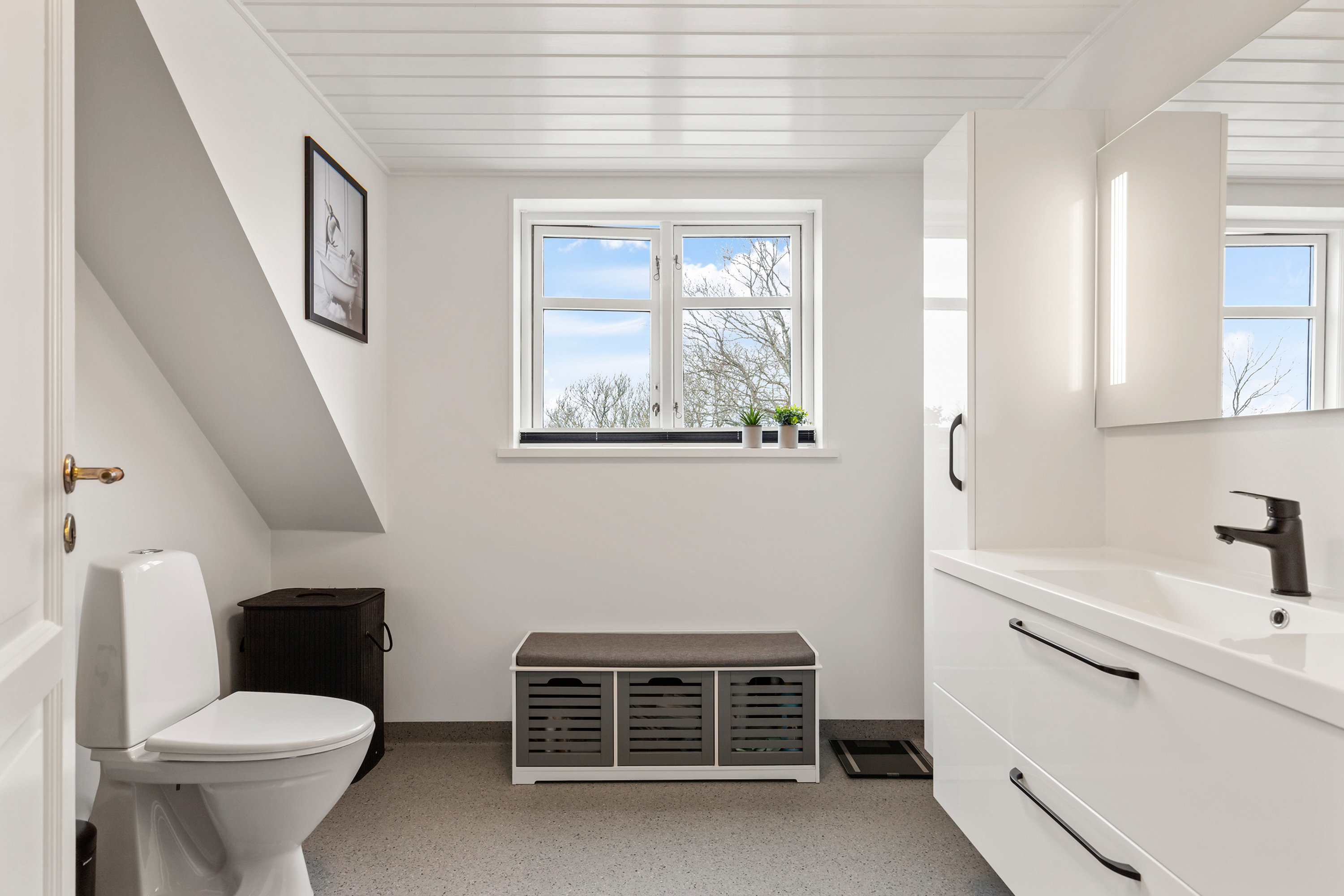 Fremhævet badeværelse billede i fuldskærmstilstand. Billede af Gl. Landevej 47, Birkelse, 9440 Aabybro