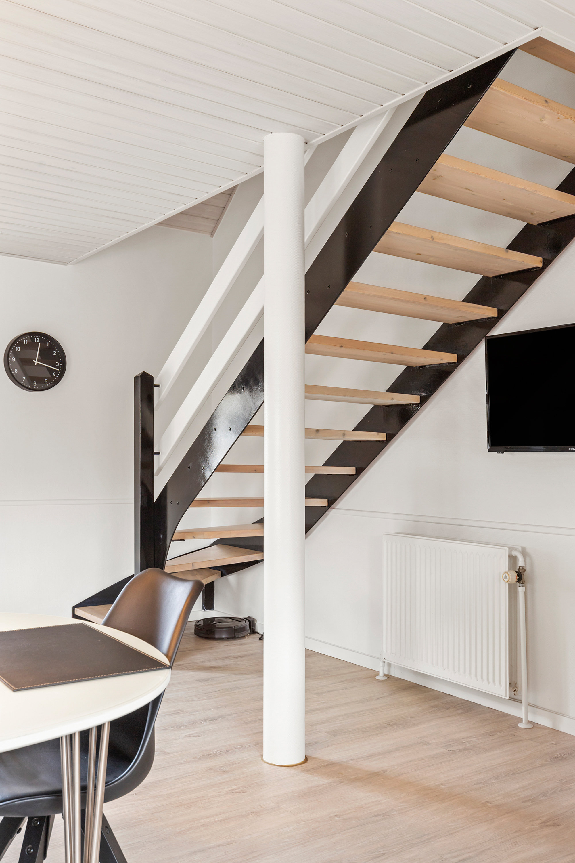 Fremhævet trappe billede i fuldskærmstilstand. Billede af Gl. Landevej 47, Birkelse, 9440 Aabybro