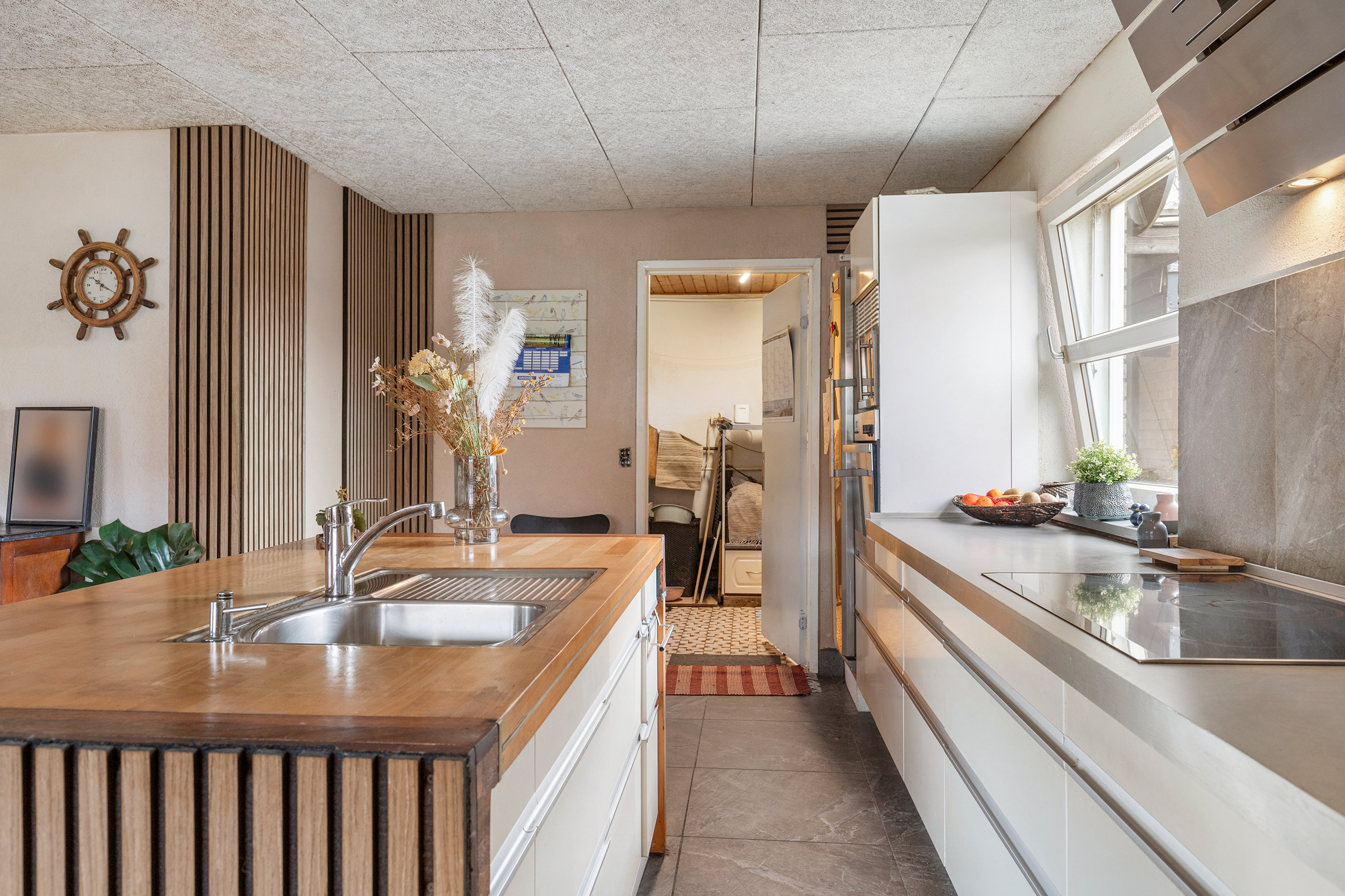 Fremhævet køkken billede i fuldskærmstilstand. Billede af Diget 5, 9460 Brovst