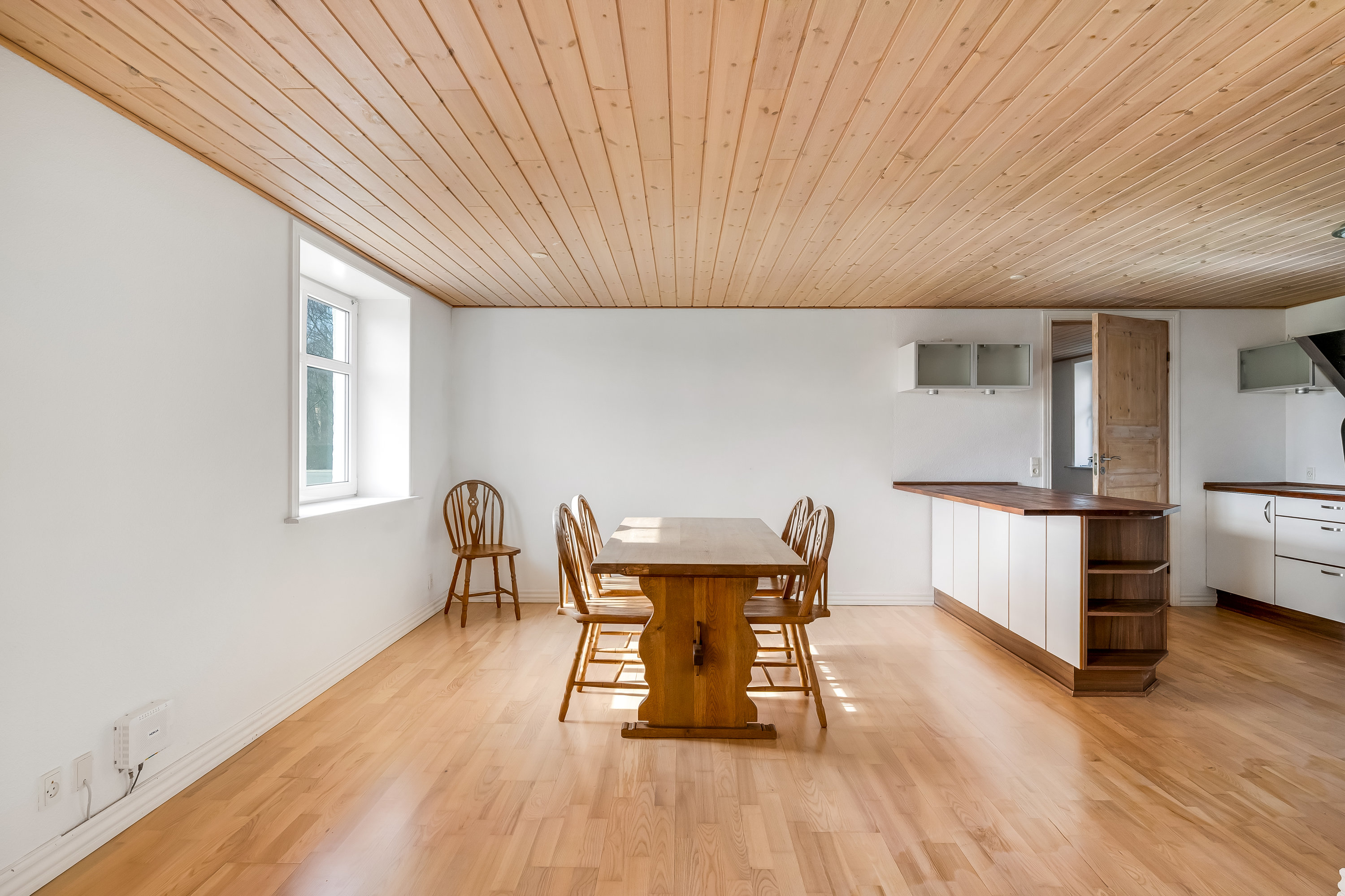 Fremhævet stue billede i fuldskærmstilstand. Billede af Ølgodvej 84, Bjerremose, 6800 Varde