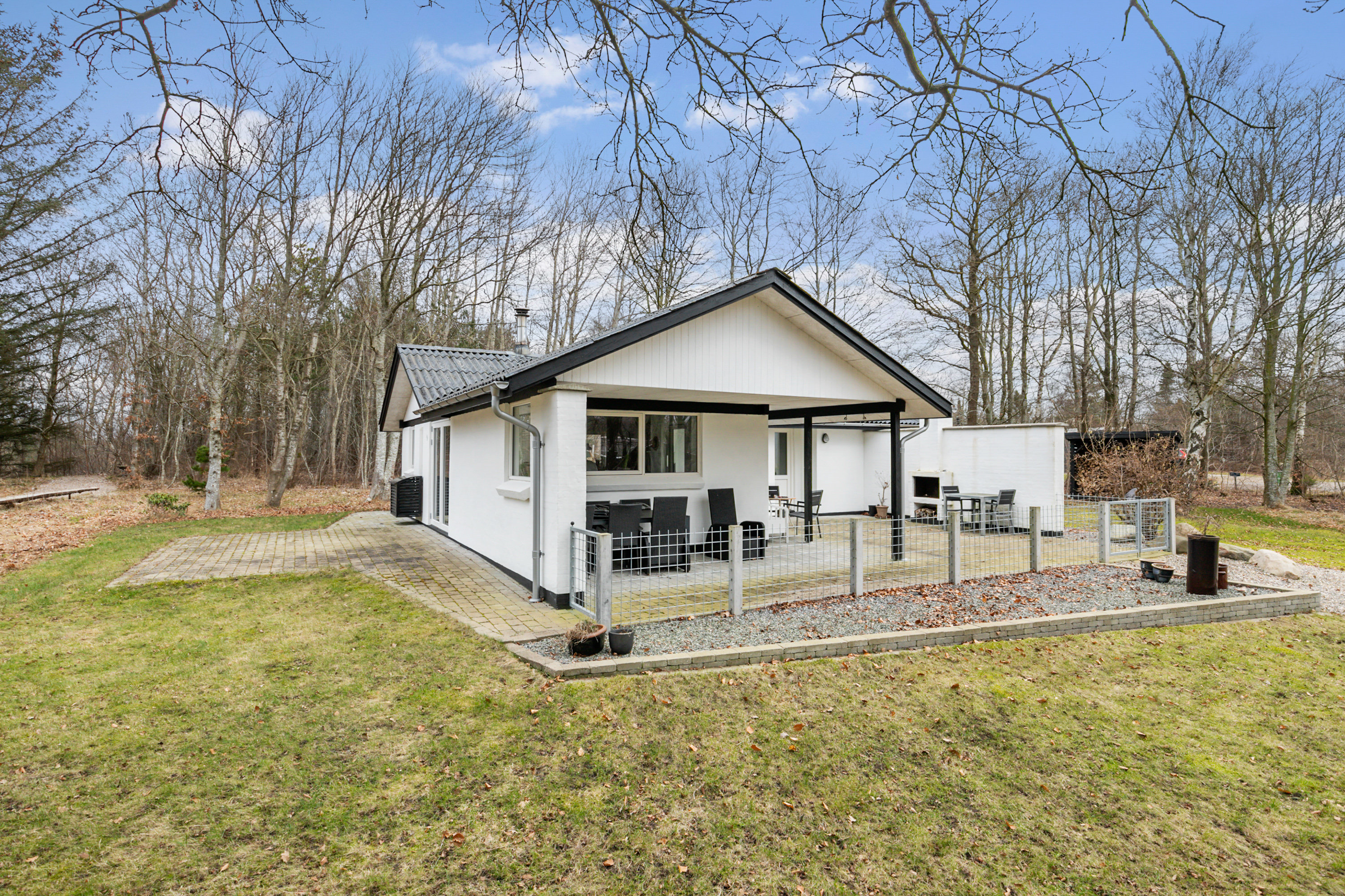 Fremhævet facade billede i fuldskærmstilstand. Billede af Mariesvej 55, Trend, 9670 Løgstør