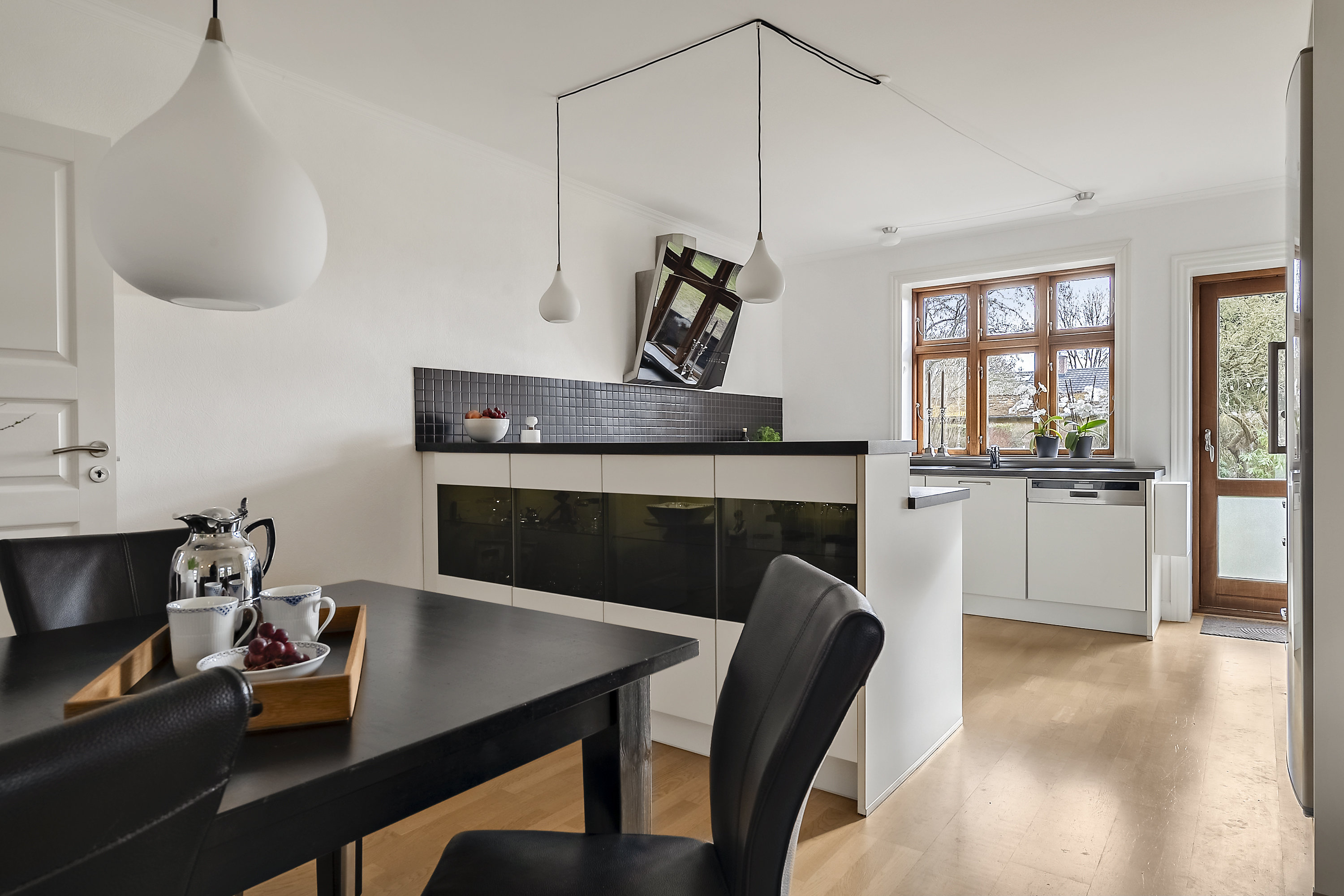 Fremhævet spisestue billede i fuldskærmstilstand. Billede af Bojsensvej 1, 8751 Gedved