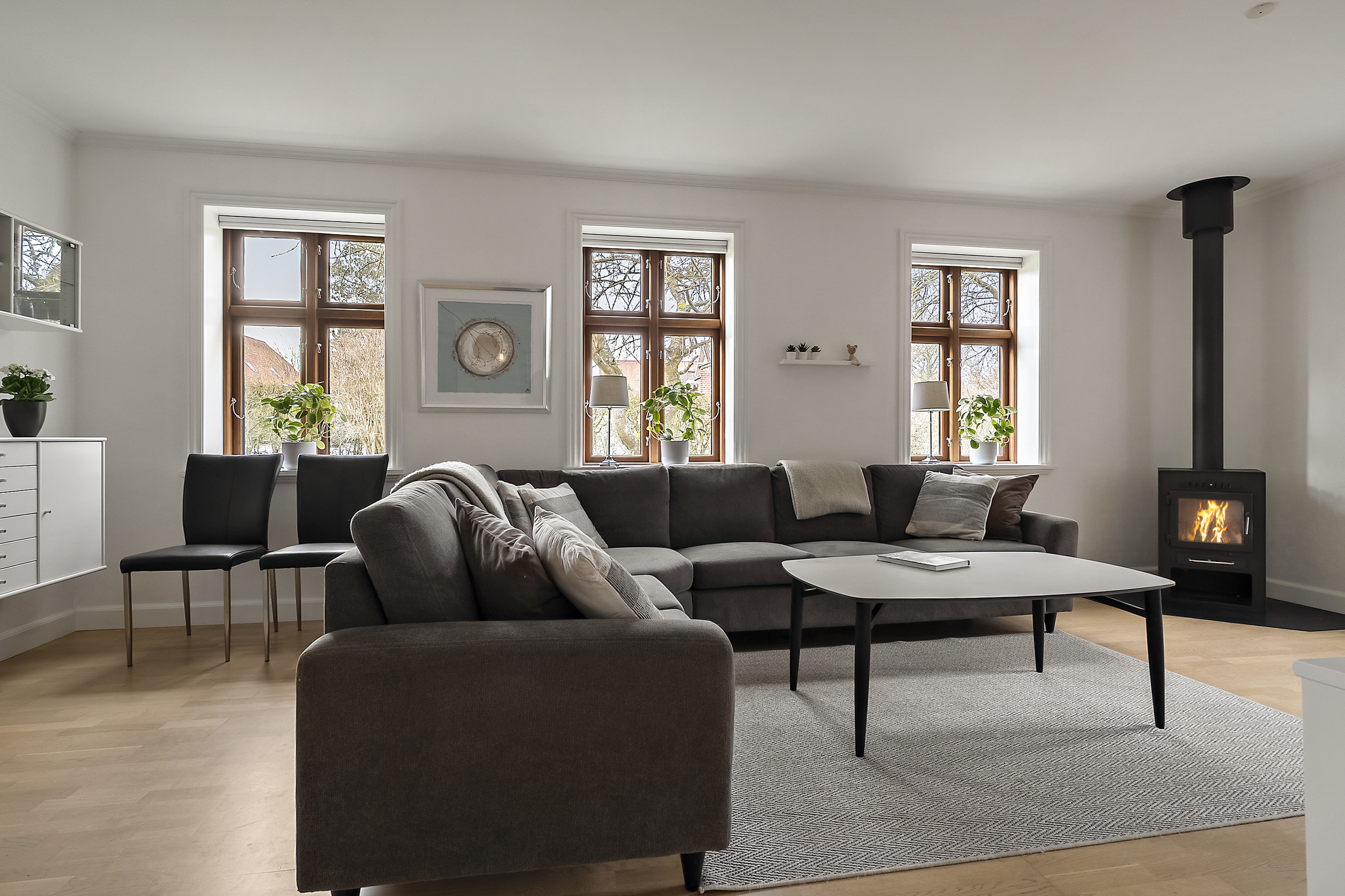 Fremhævet stue billede i fuldskærmstilstand. Billede af Bojsensvej 1, 8751 Gedved