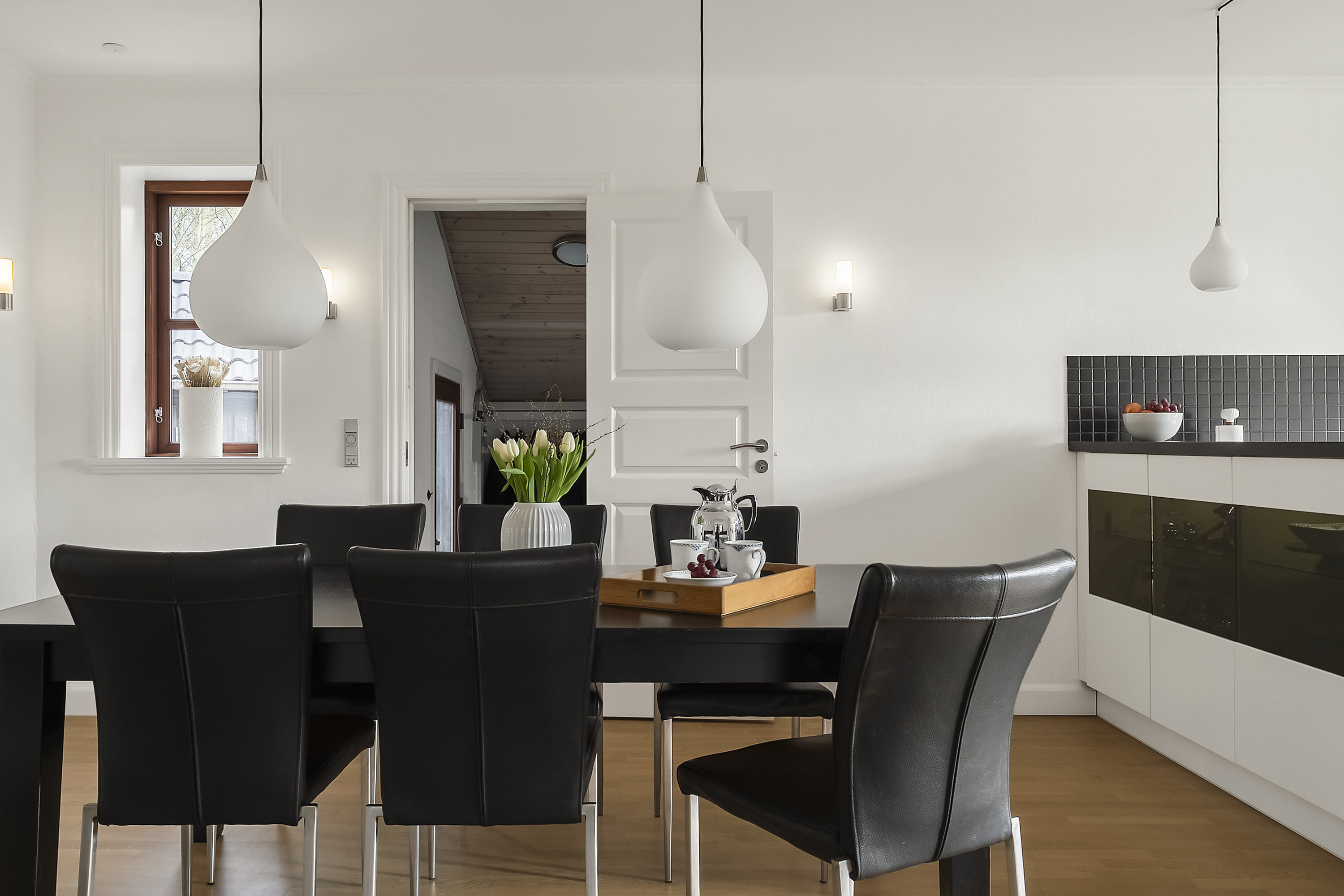 Fremhævet spisestue billede i fuldskærmstilstand. Billede af Bojsensvej 1, 8751 Gedved