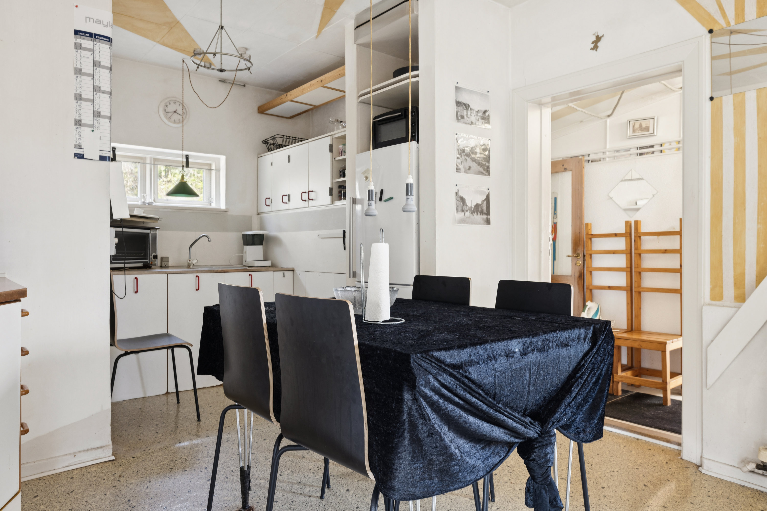 Fremhævet stue billede i fuldskærmstilstand. Billede af Blomstervænget 10, 5610 Assens