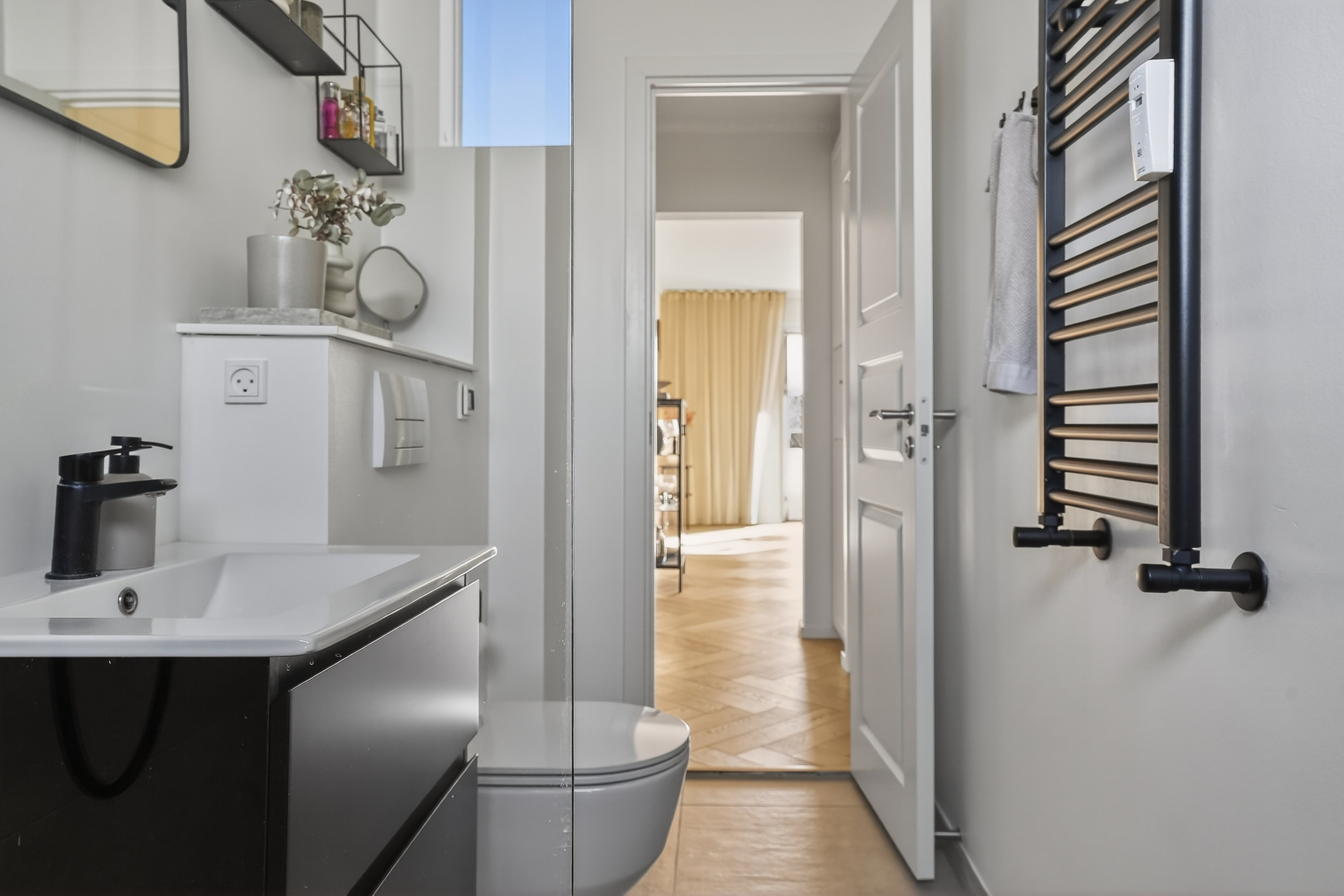 Fremhævet badeværelse billede i fuldskærmstilstand. Billede af Tinghøjvej 38, 2. th., 2860 Søborg