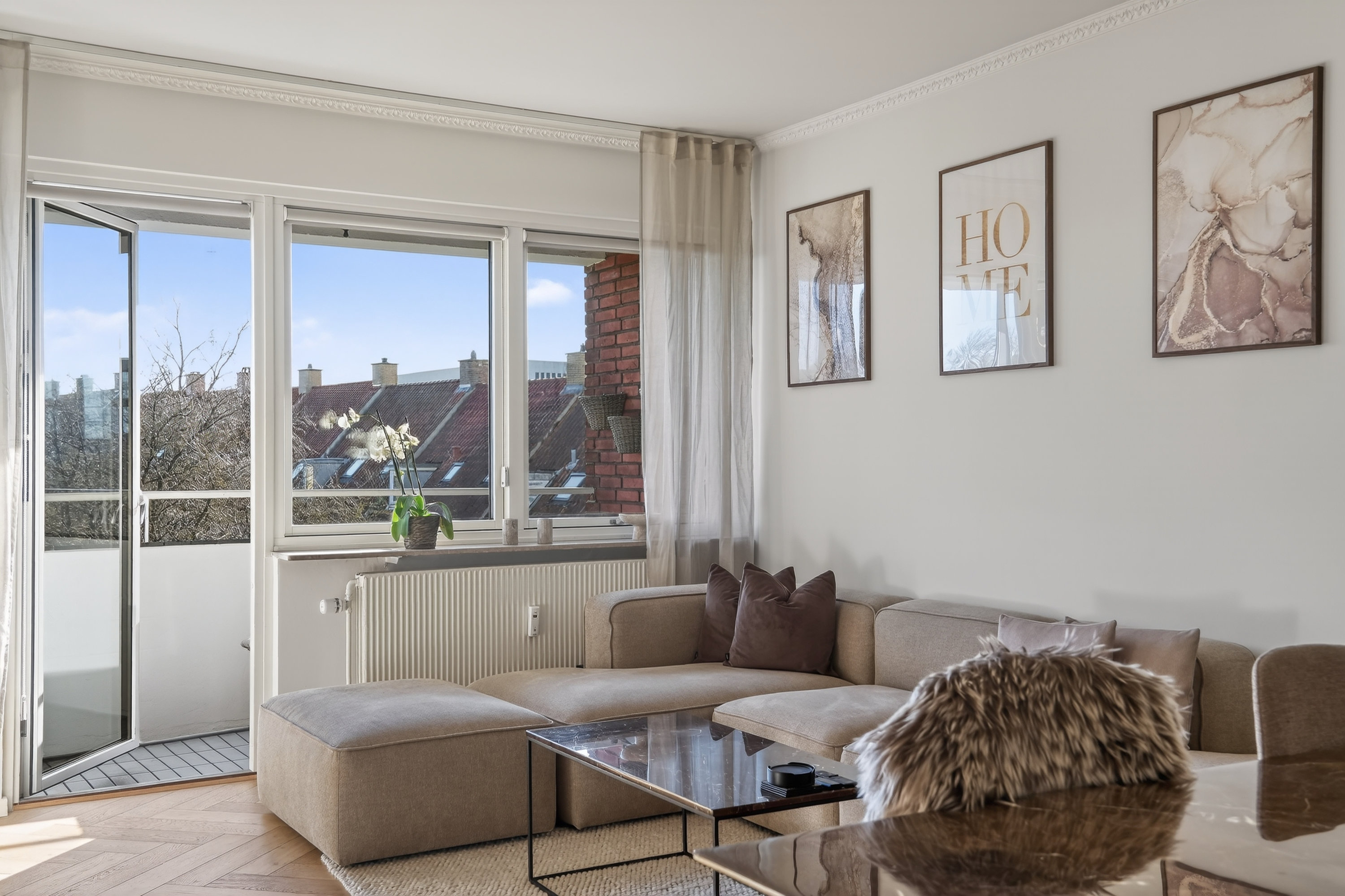 Fremhævet stue billede i fuldskærmstilstand. Billede af Tinghøjvej 38, 2. th., 2860 Søborg