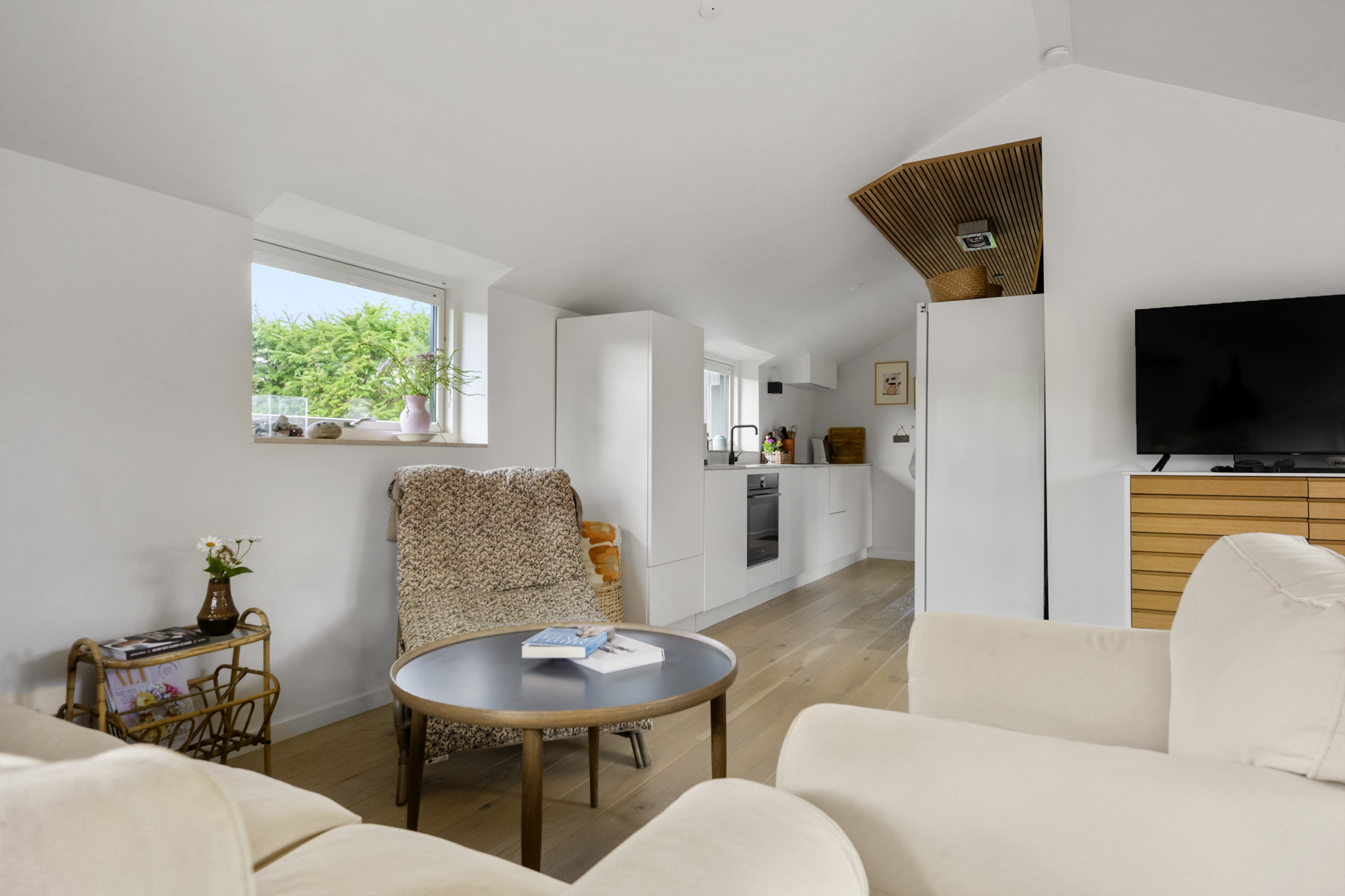 Fremhævet stue billede i fuldskærmstilstand. Billede af Vorbækvej 27, Saksild Str, 8300 Odder