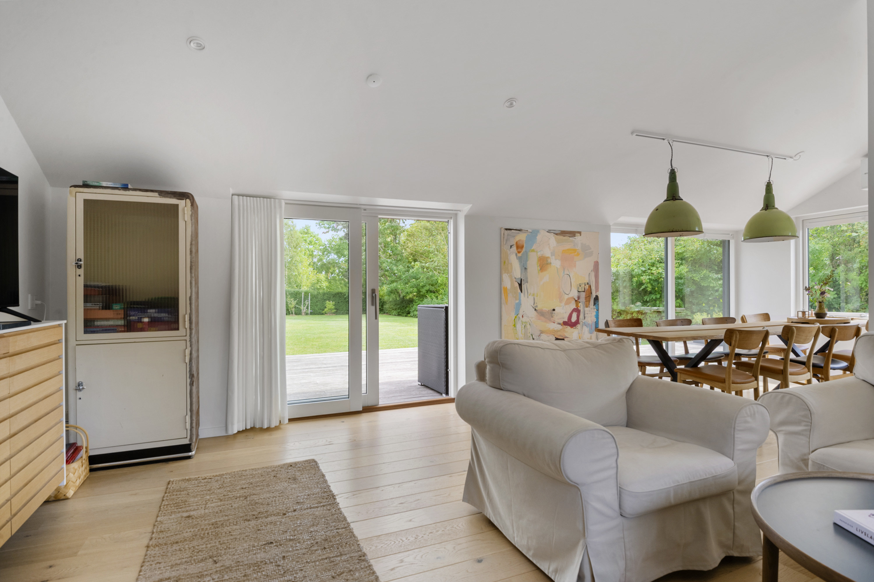 Fremhævet stue billede i fuldskærmstilstand. Billede af Vorbækvej 27, Saksild Str, 8300 Odder