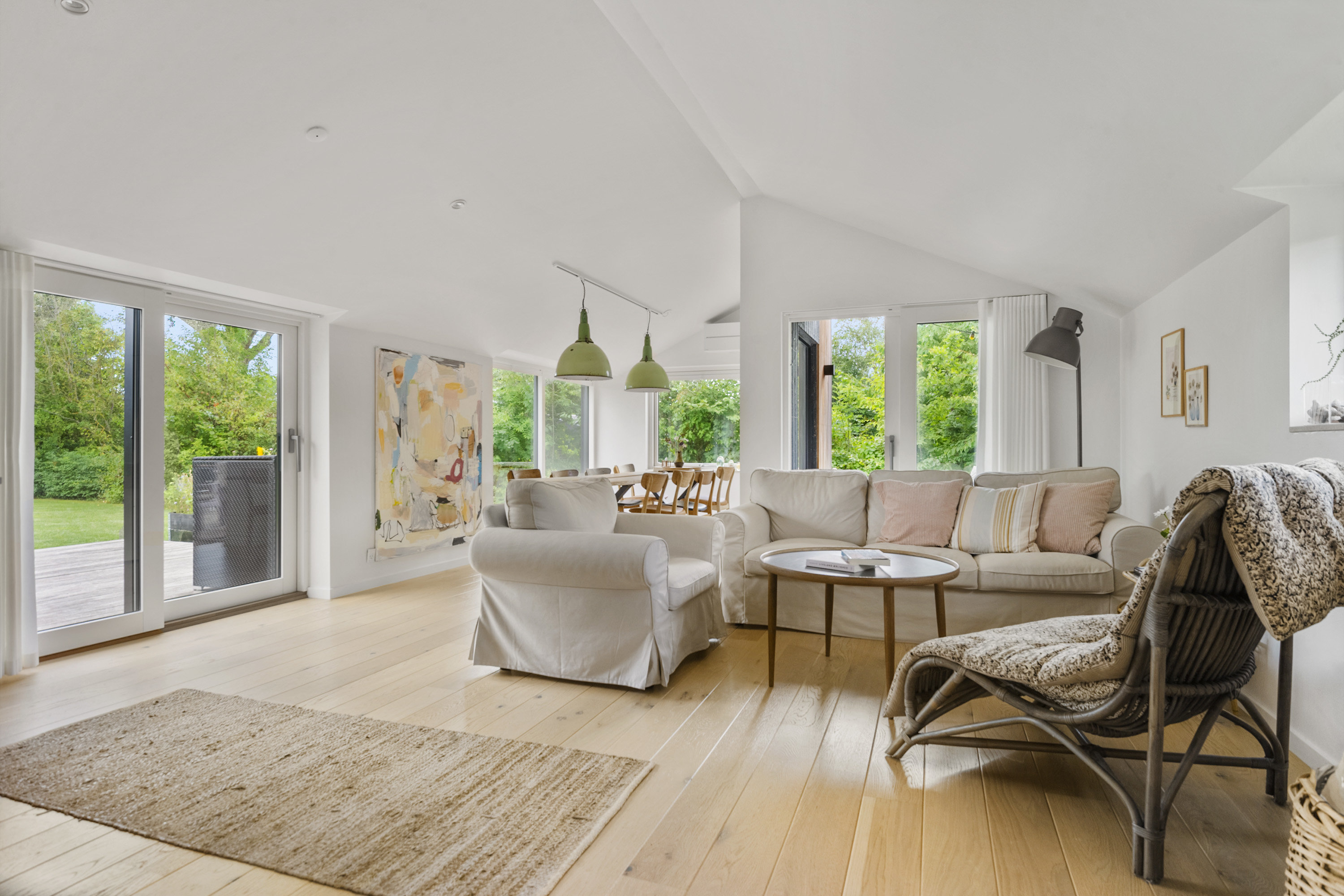 Fremhævet stue billede i fuldskærmstilstand. Billede af Vorbækvej 27, Saksild Str, 8300 Odder