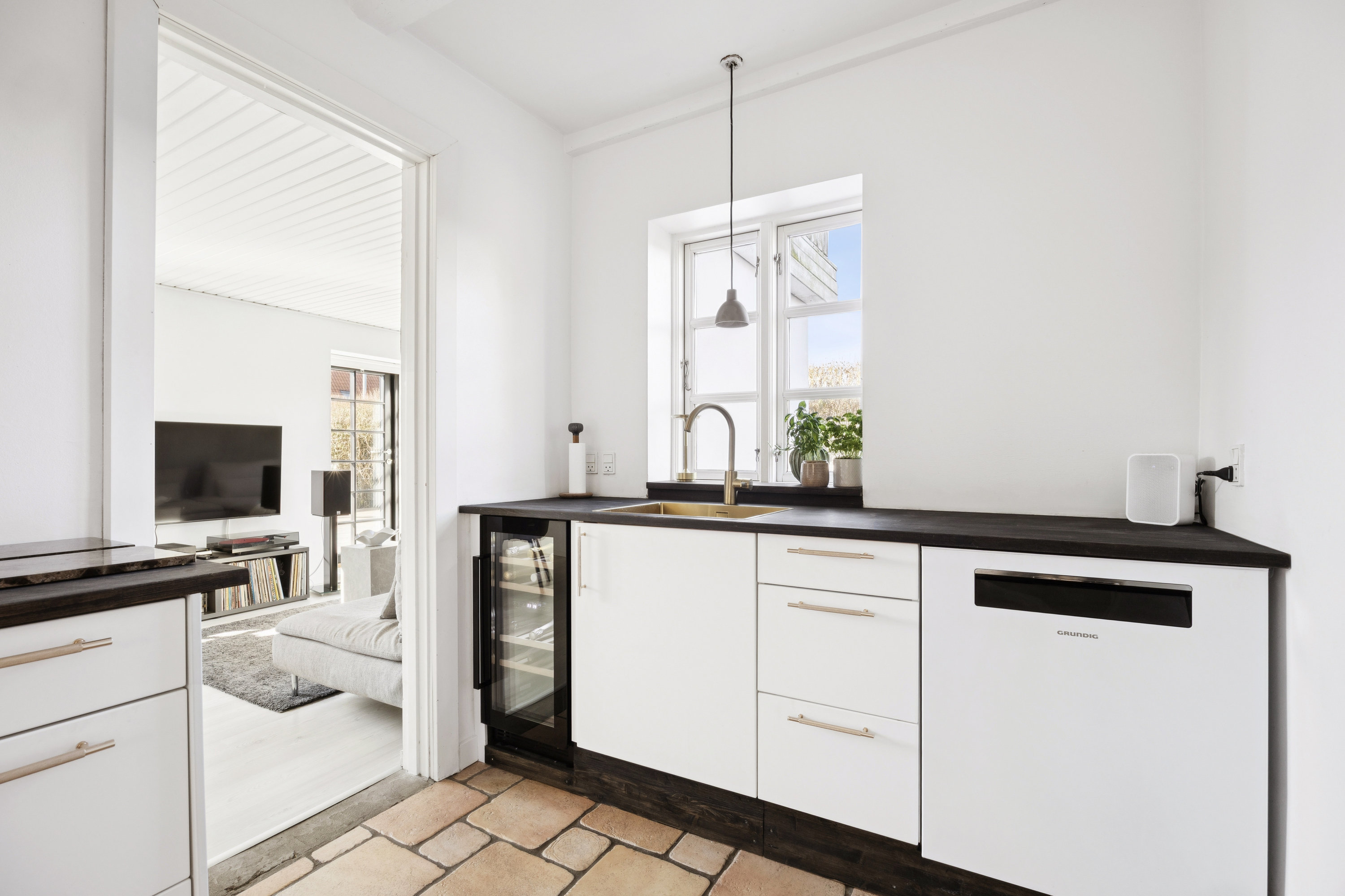 Fremhævet køkken billede i fuldskærmstilstand. Billede af Stevnsbovej 48, 4600 Køge