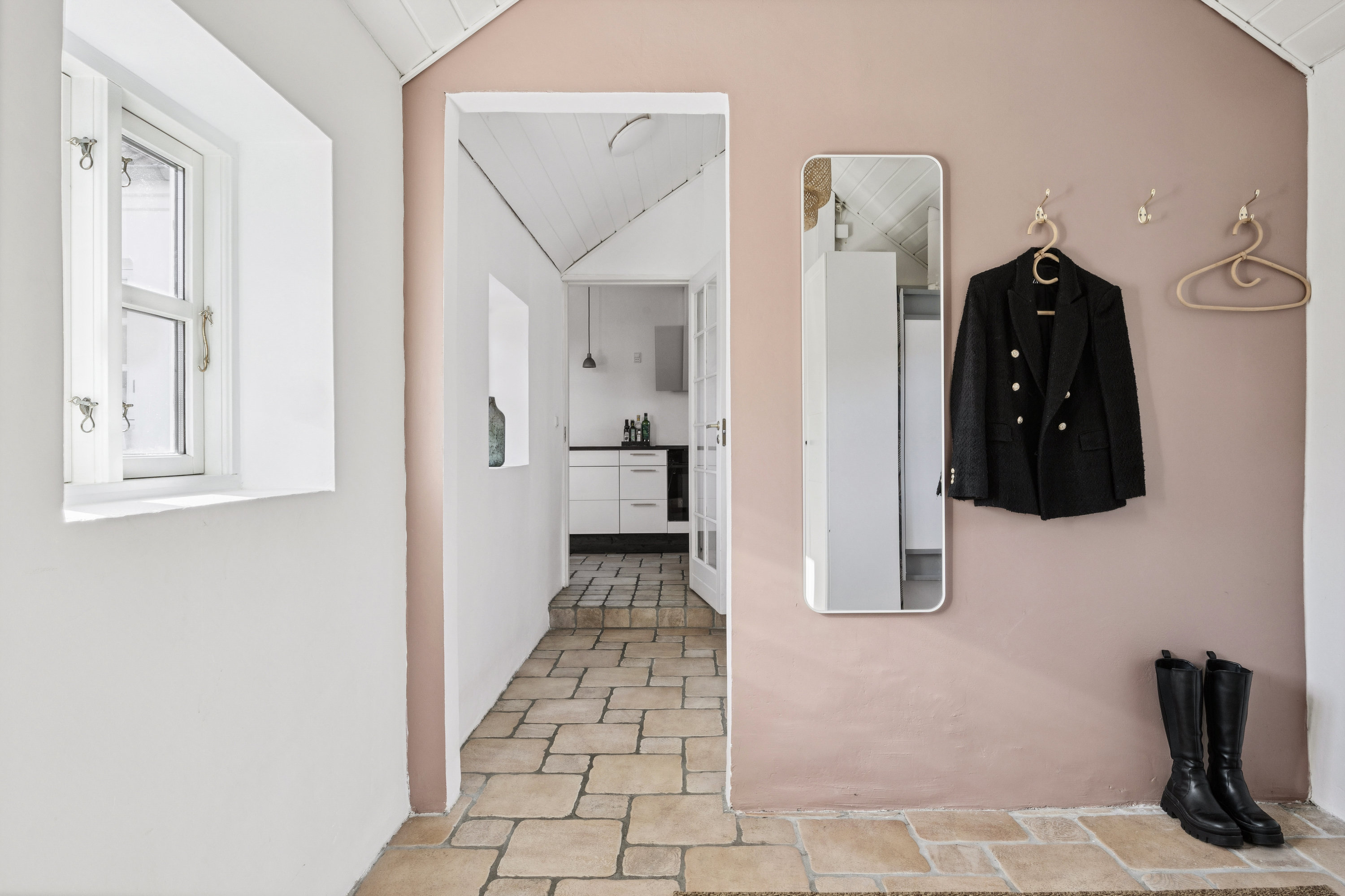 Fremhævet gang billede i fuldskærmstilstand. Billede af Stevnsbovej 48, 4600 Køge