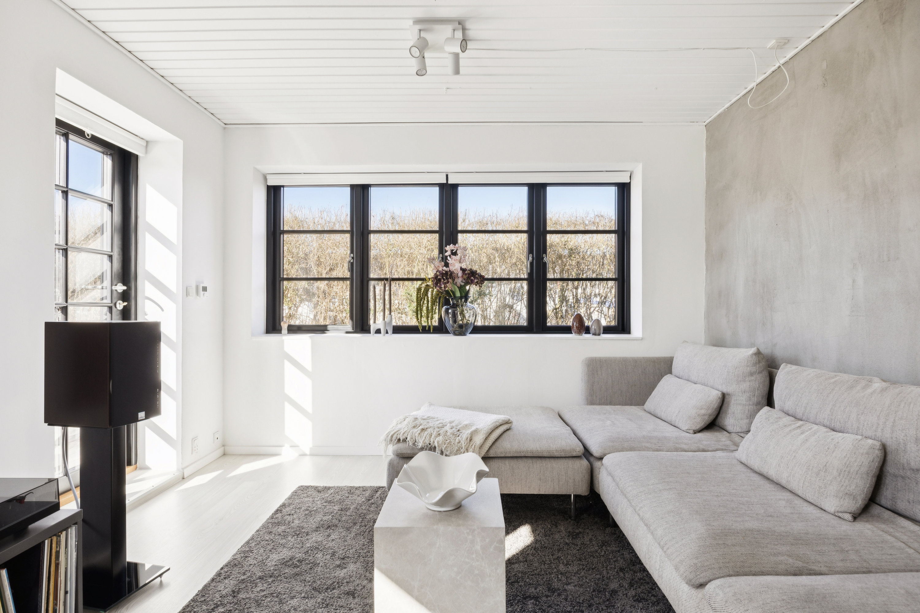 Fremhævet stue billede i fuldskærmstilstand. Billede af Stevnsbovej 48, 4600 Køge