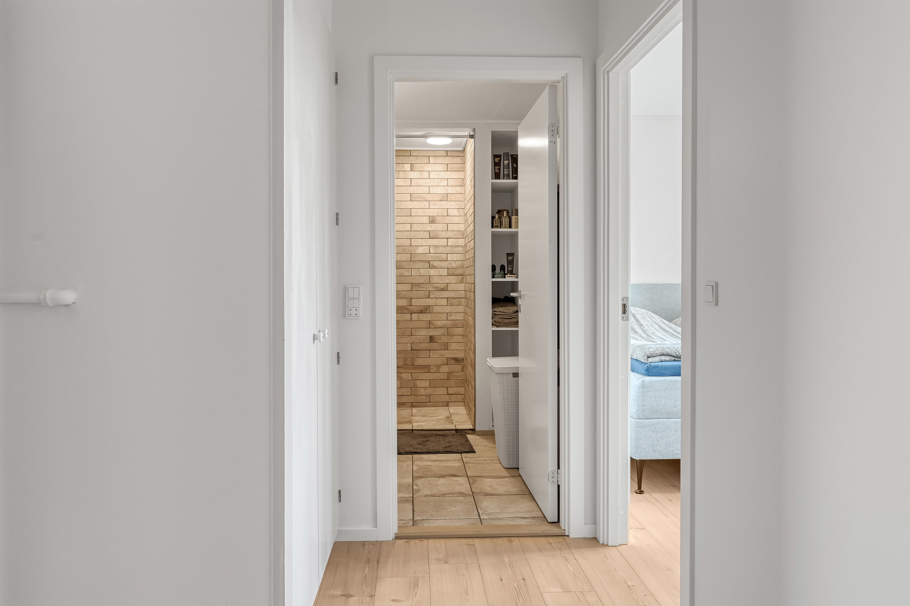 Fremhævet andet billede i fuldskærmstilstand. Billede af Peder Skrams Gade 5, 2. tv., 6700 Esbjerg