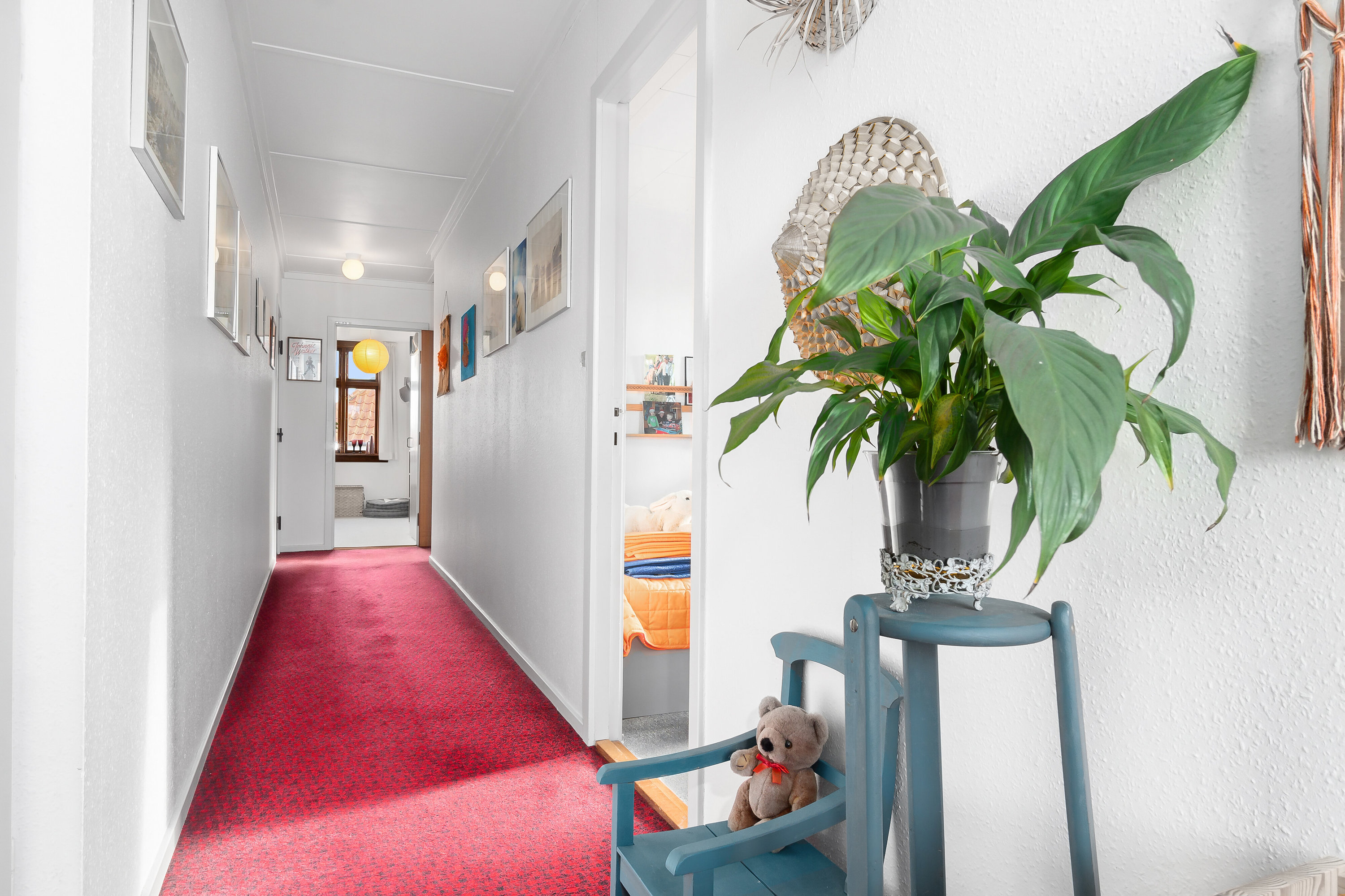 Fremhævet gang billede i fuldskærmstilstand. Billede af Storegade 70, 3700 Rønne