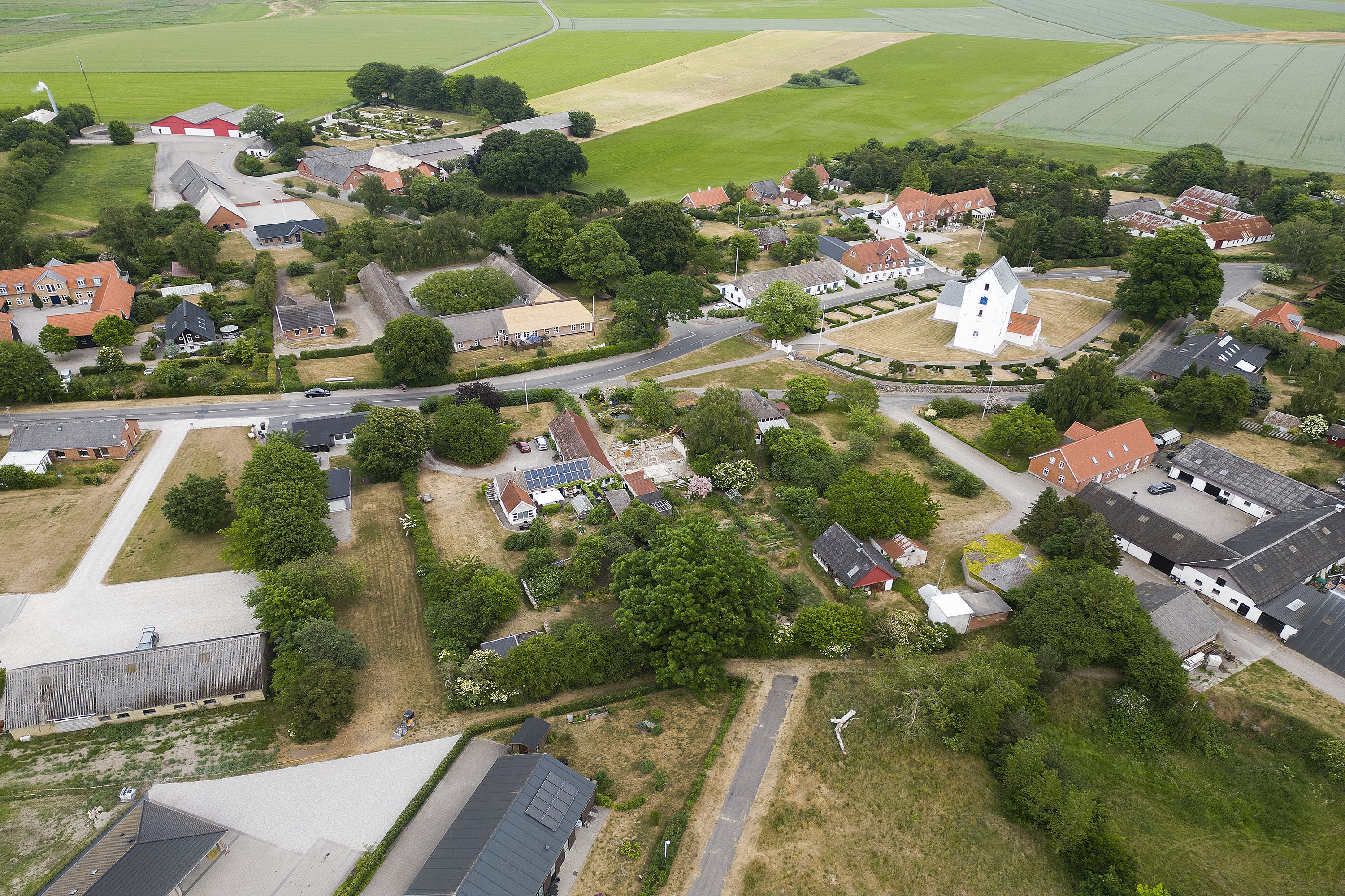 Fremhævet luftfoto billede i fuldskærmstilstand. Billede af Gjerrild Bygade 44, Gjerrild, 8500 Grenaa