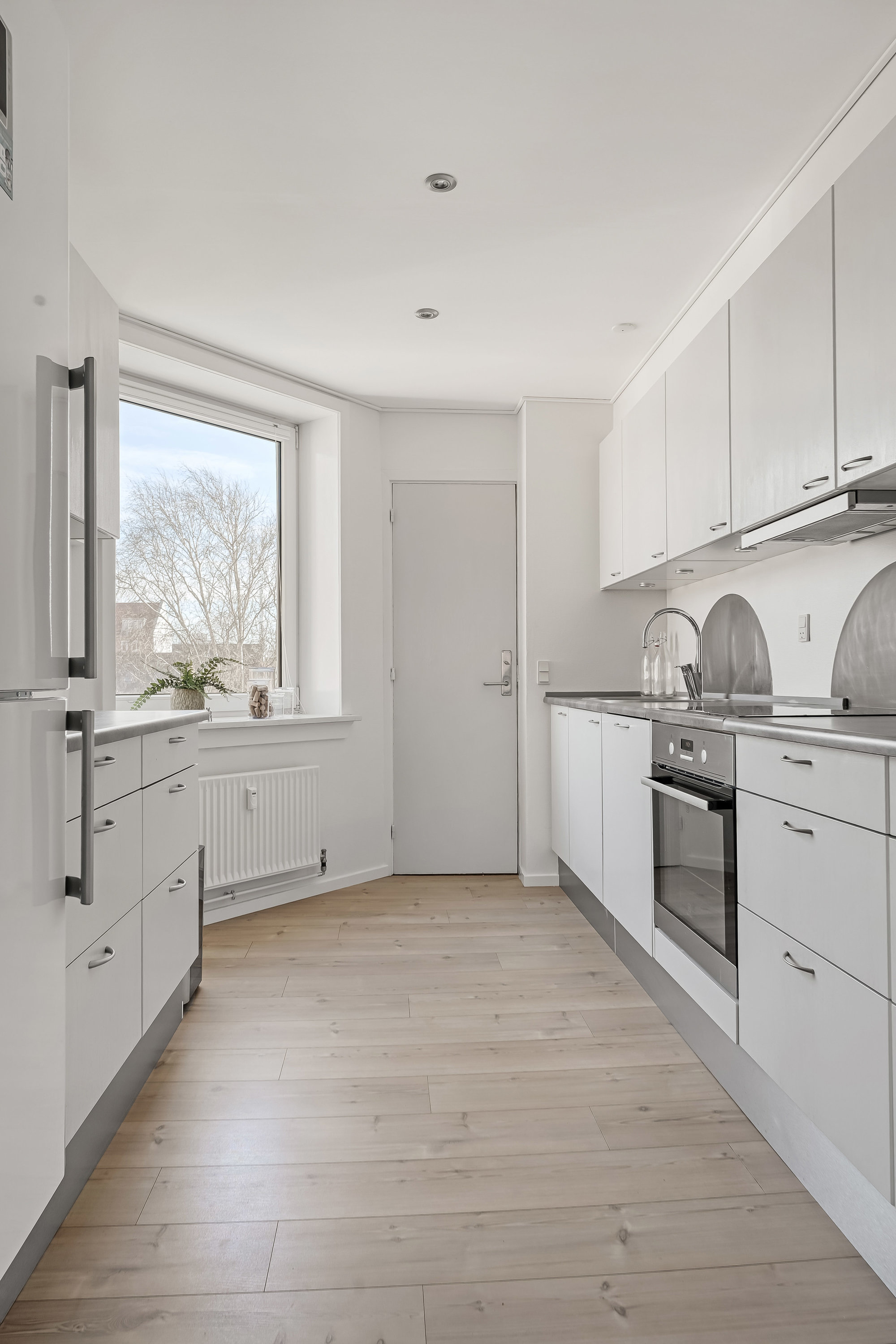 Fremhævet køkken billede i fuldskærmstilstand. Billede af Peder Skrams Gade 5, 2. tv., 6700 Esbjerg