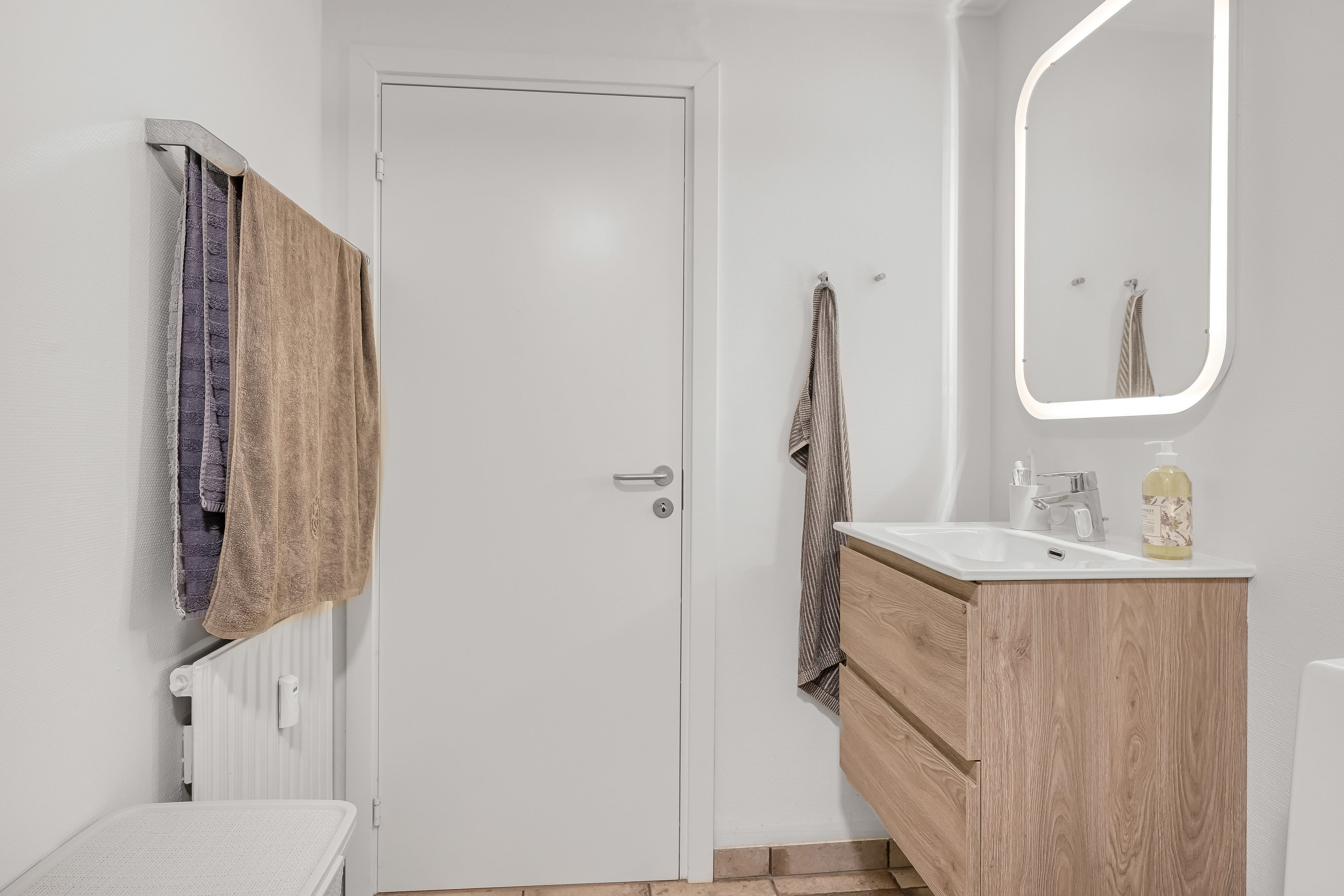 Fremhævet andet billede i fuldskærmstilstand. Billede af Peder Skrams Gade 5, 2. tv., 6700 Esbjerg