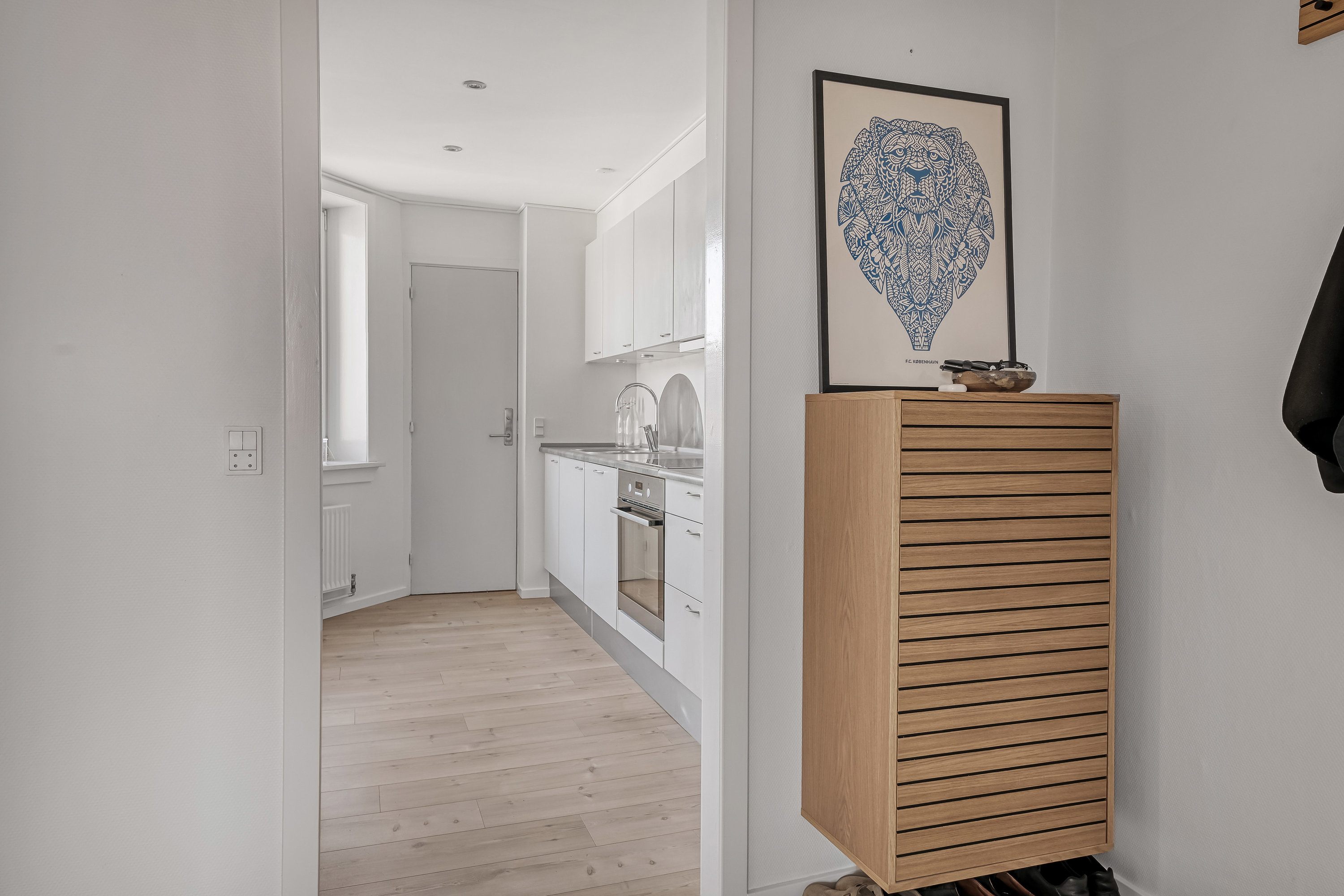 Fremhævet køkken billede i fuldskærmstilstand. Billede af Peder Skrams Gade 5, 2. tv., 6700 Esbjerg