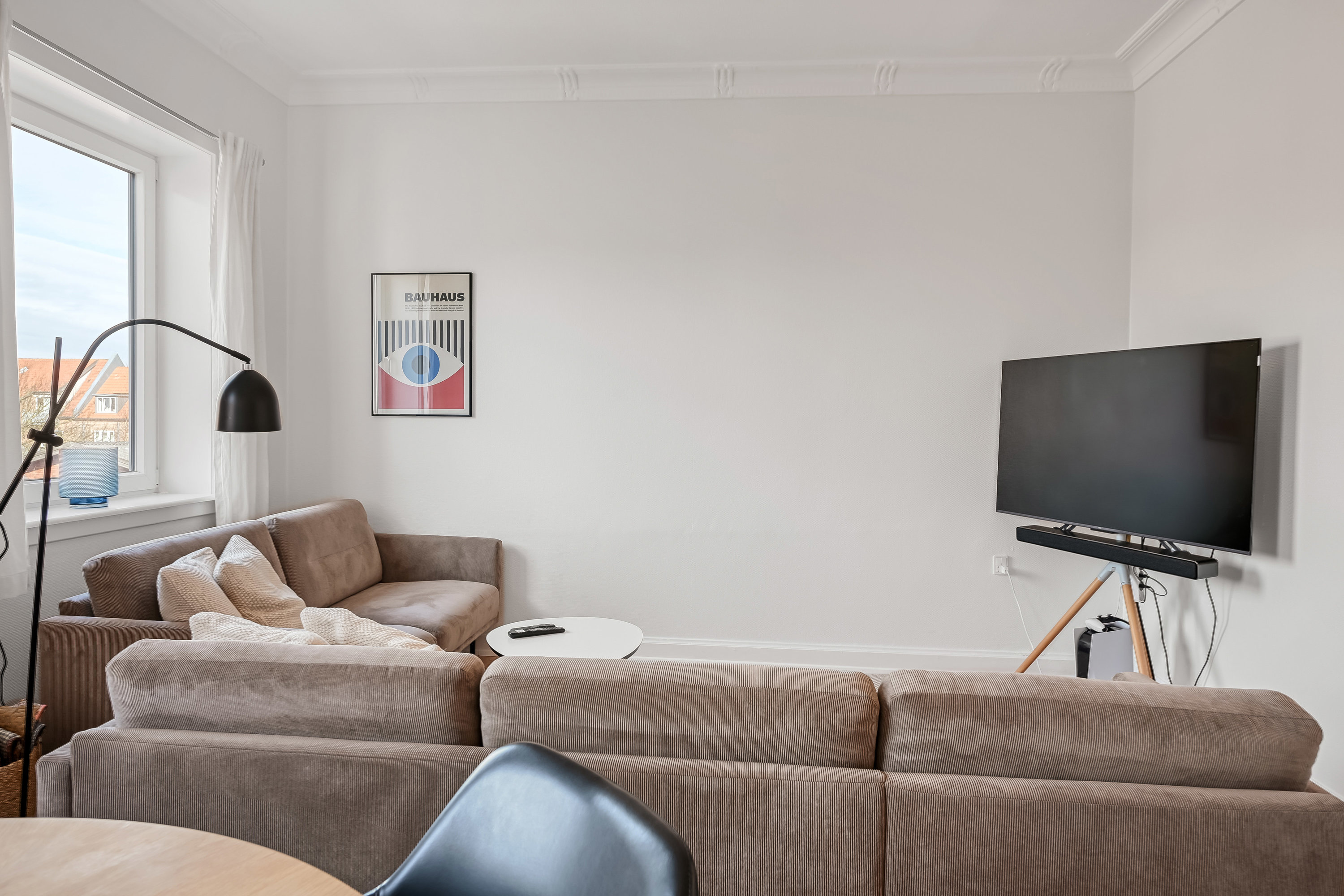 Fremhævet stue billede i fuldskærmstilstand. Billede af Peder Skrams Gade 5, 2. tv., 6700 Esbjerg