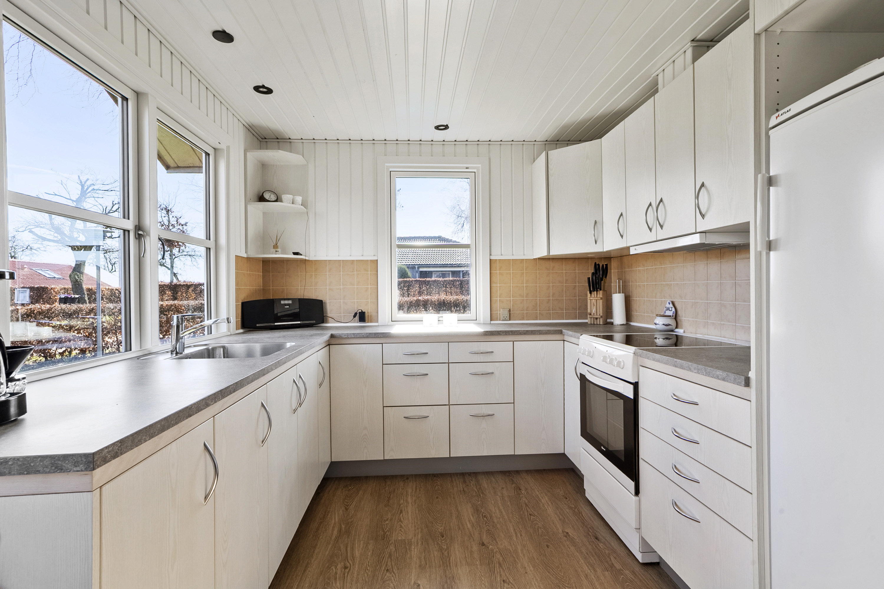 Fremhævet køkken billede i fuldskærmstilstand. Billede af Jørlhagevej 52, Ørby, 6100 Haderslev