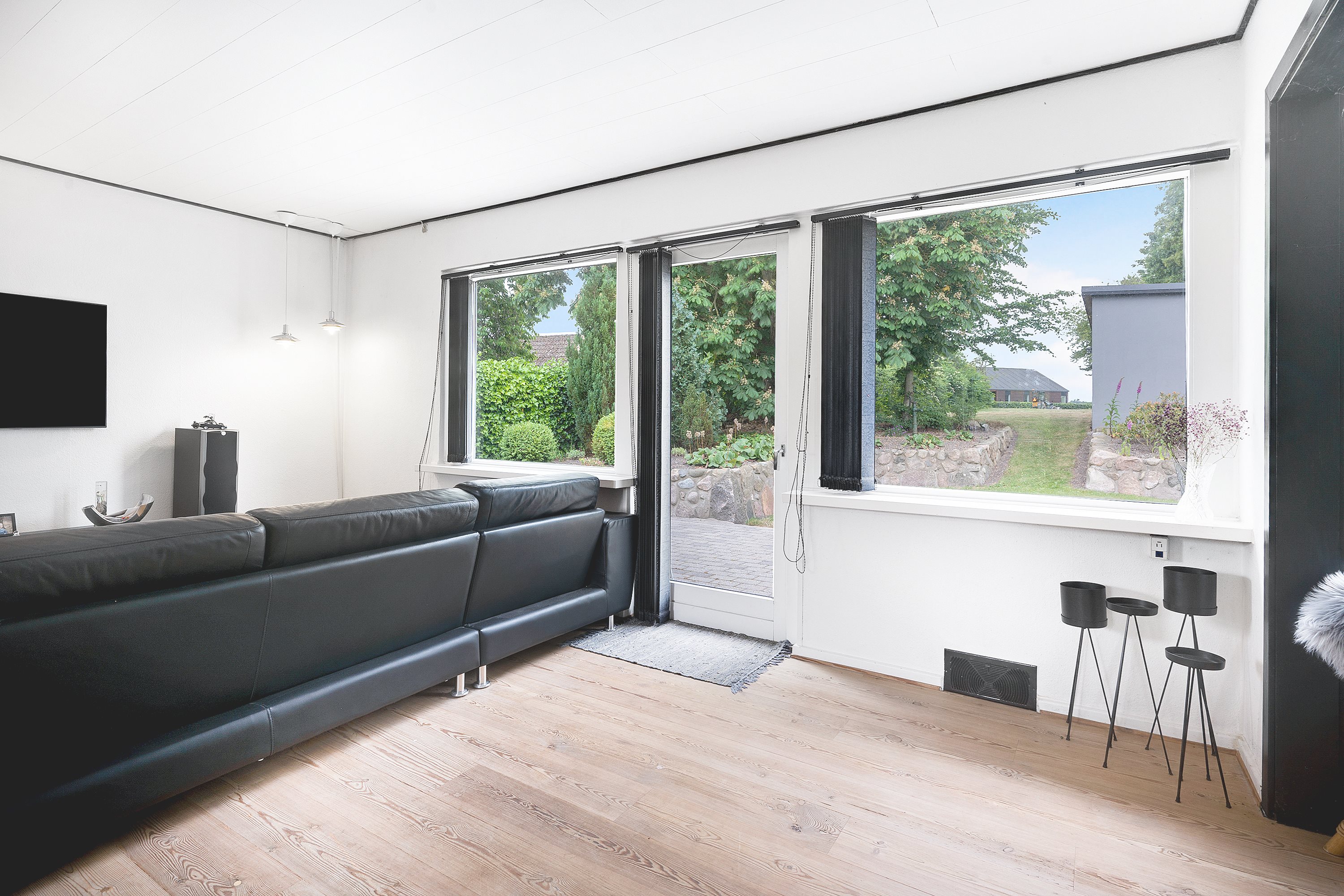 Fremhævet stue billede i fuldskærmstilstand. Billede af Gjerrild Bygade 44, Gjerrild, 8500 Grenaa