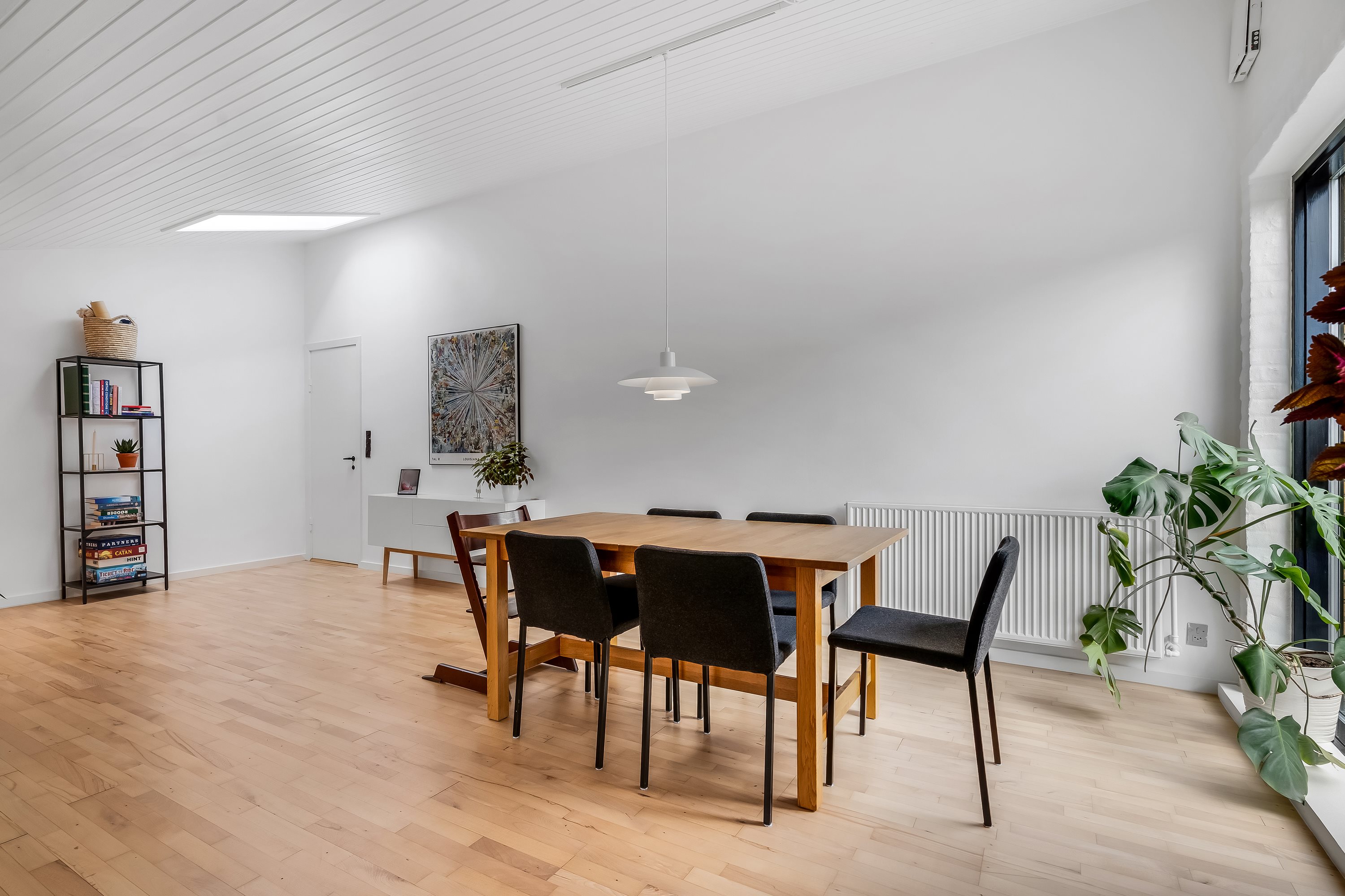 Fremhævet spisestue billede i fuldskærmstilstand. Billede af Klitrosevej 31, 7500 Holstebro