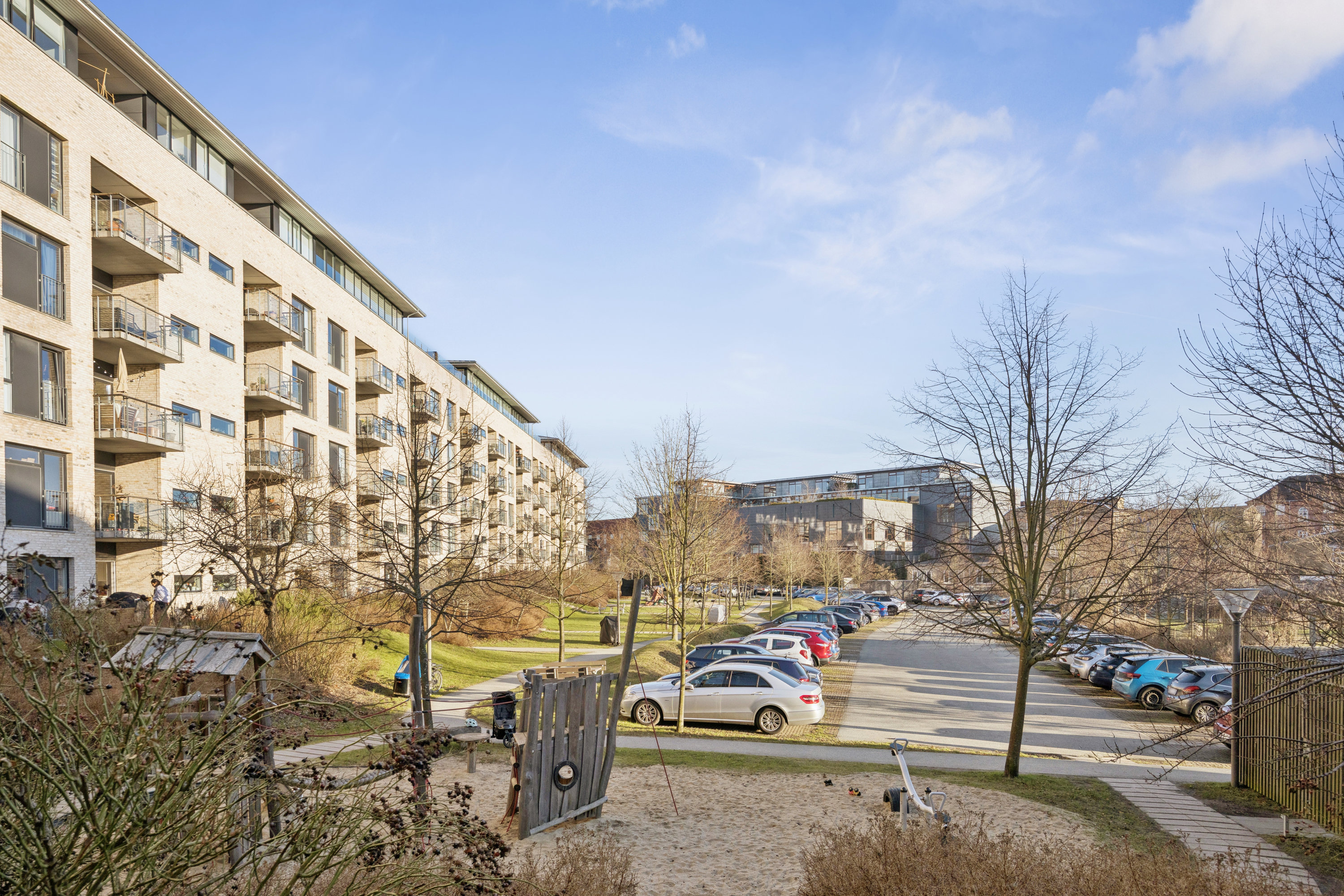 Fremhævet parkering billede i fuldskærmstilstand. Billede af Elga Olgas Vej 3, 3. tv., 2000 Frederiksberg