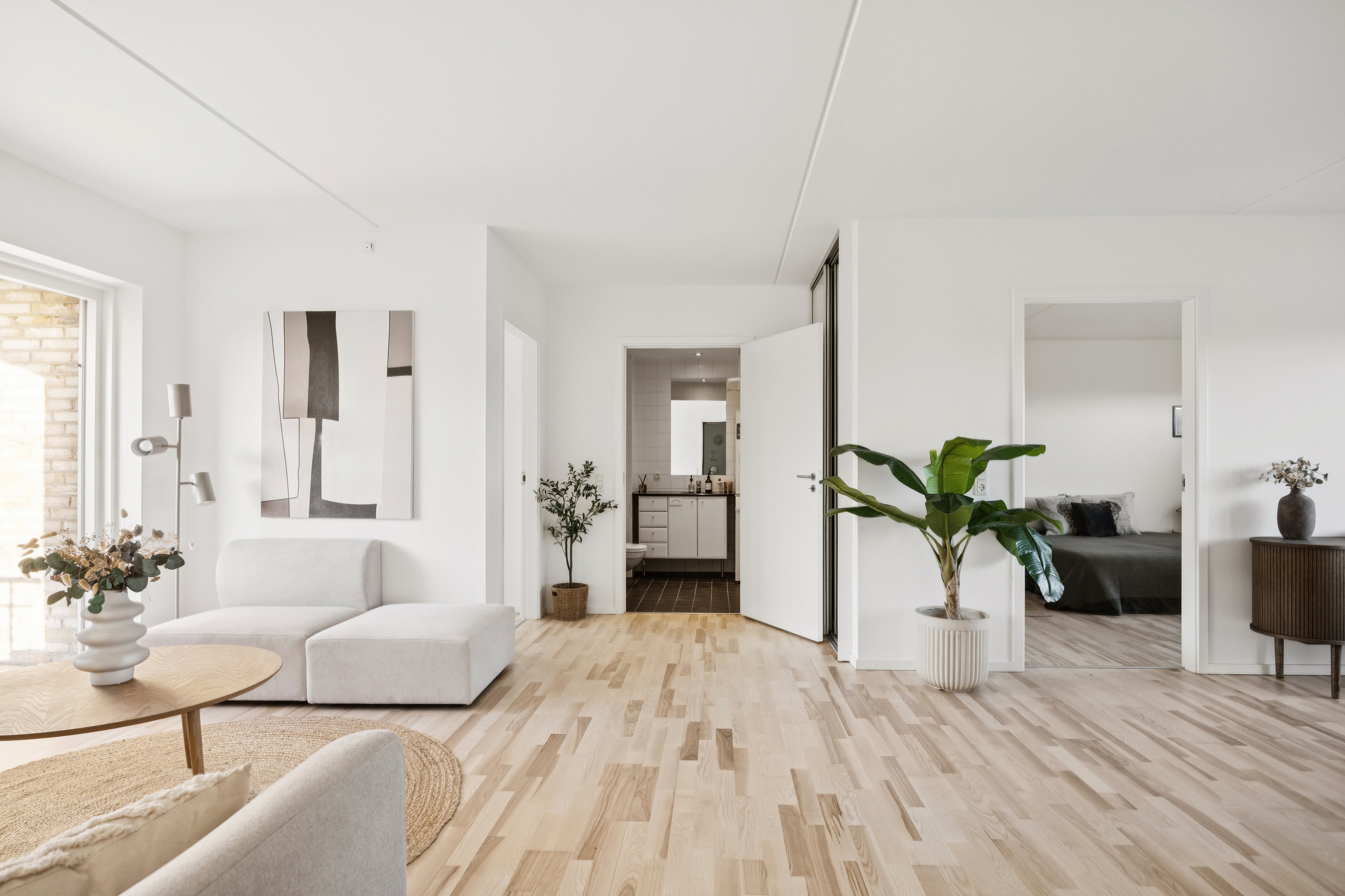 Fremhævet stue billede i fuldskærmstilstand. Billede af Elga Olgas Vej 3, 3. tv., 2000 Frederiksberg