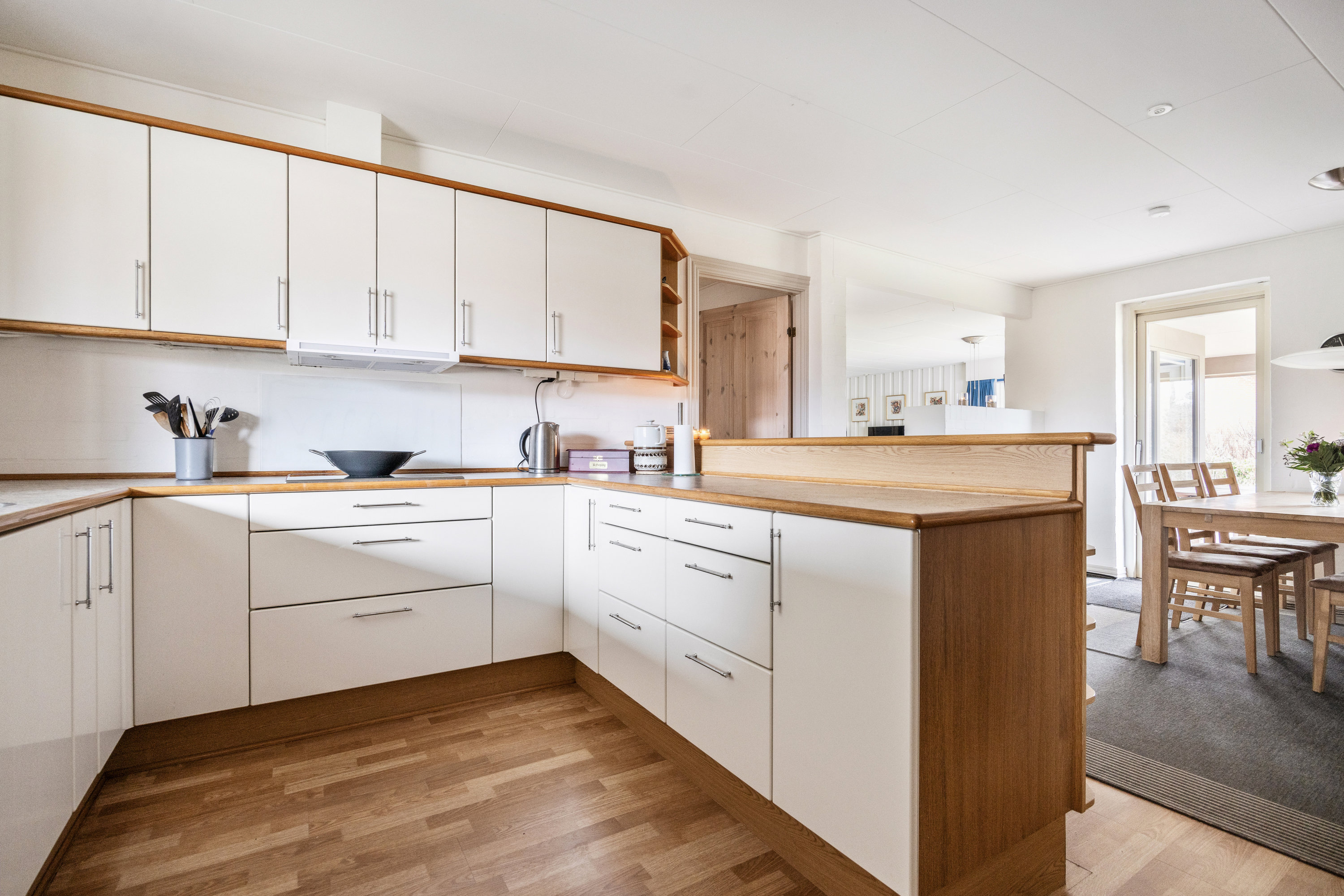 Fremhævet køkken billede i fuldskærmstilstand. Billede af Lævej 11, 9881 Bindslev