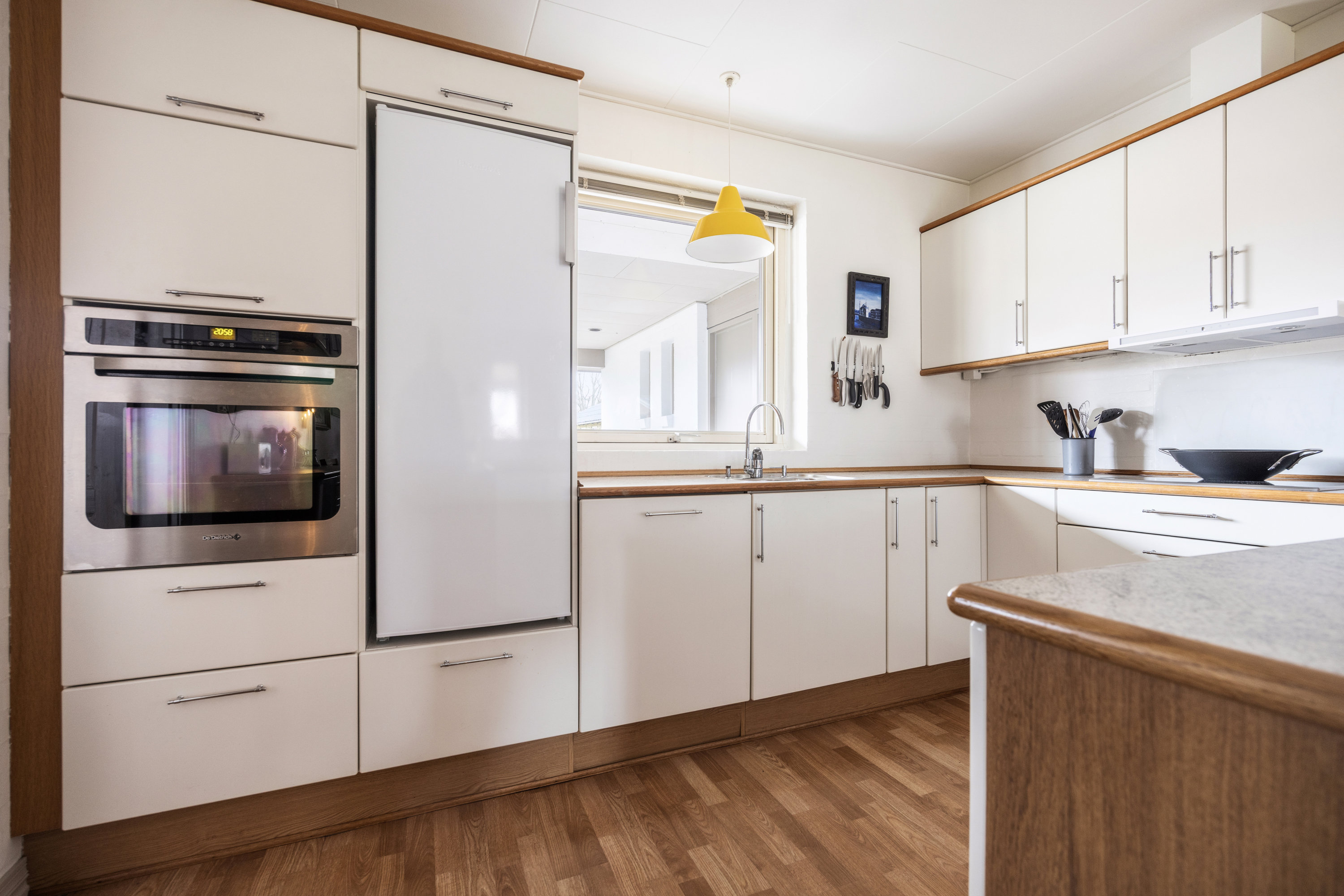 Fremhævet køkken billede i fuldskærmstilstand. Billede af Lævej 11, 9881 Bindslev