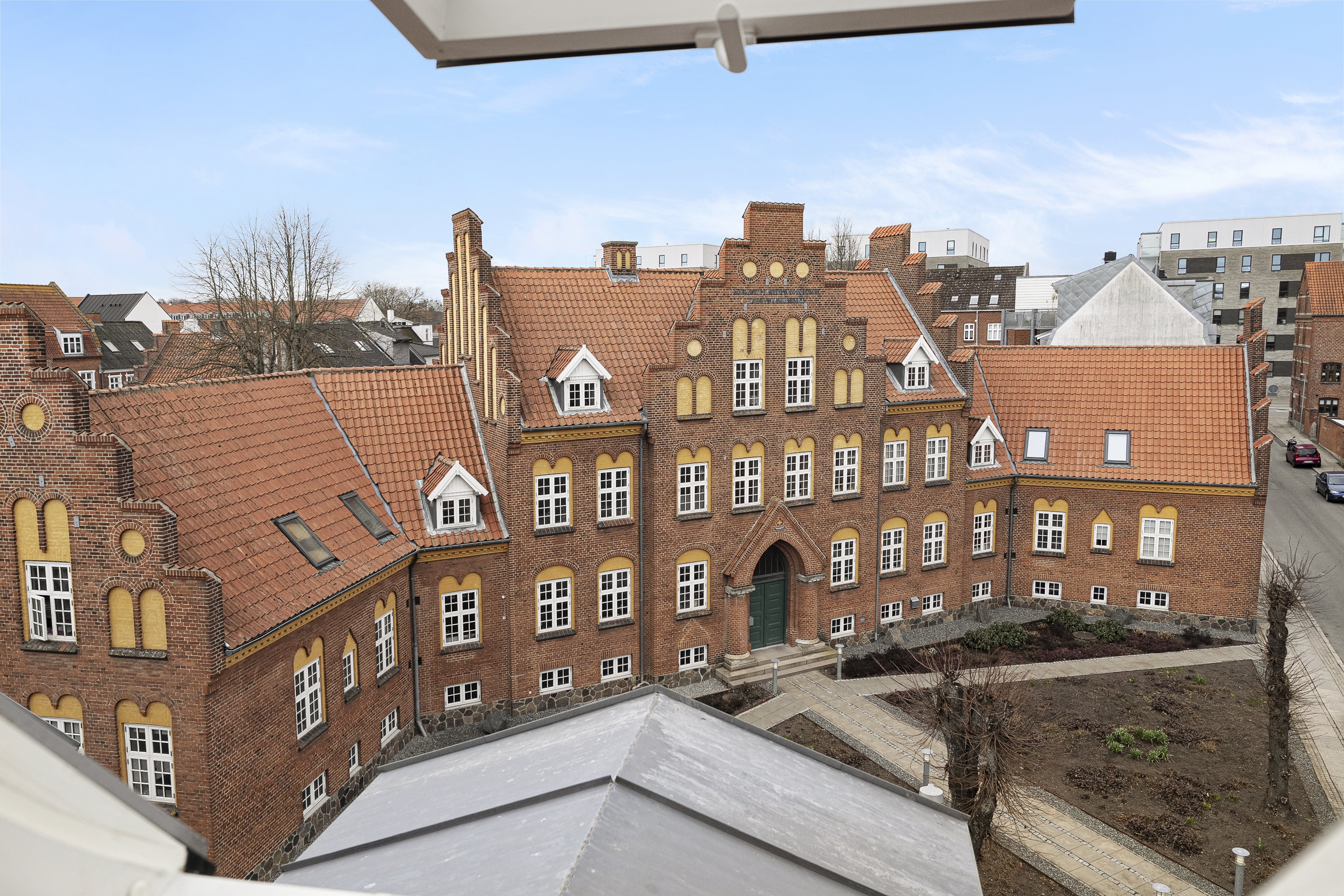 Fremhævet ejendommen billede i fuldskærmstilstand. Billede af Bjerregade 28, 2. tv., 8700 Horsens