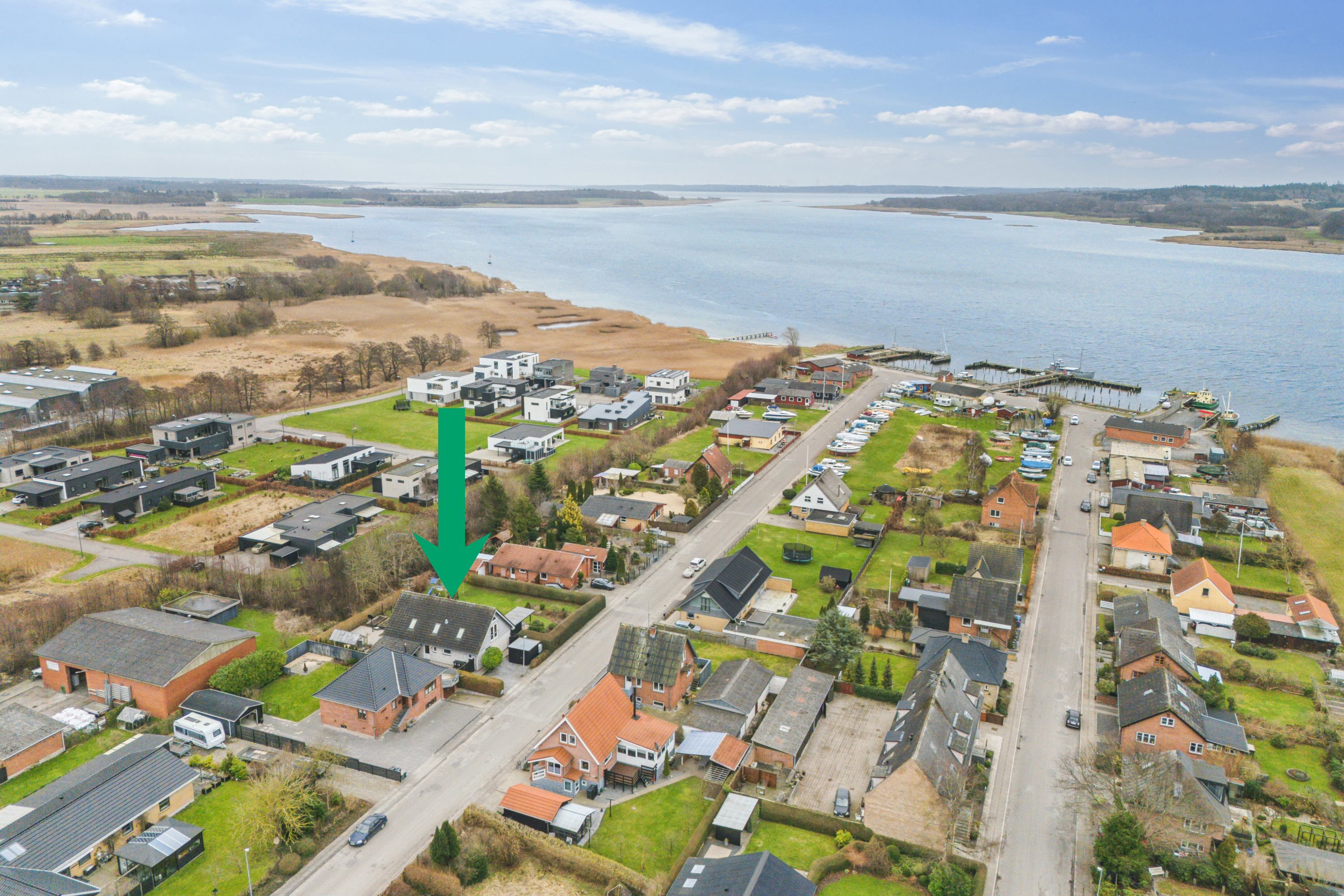 Fremhævet luftfoto billede i fuldskærmstilstand. Billede af Bådsstræde 3, 9560 Hadsund
